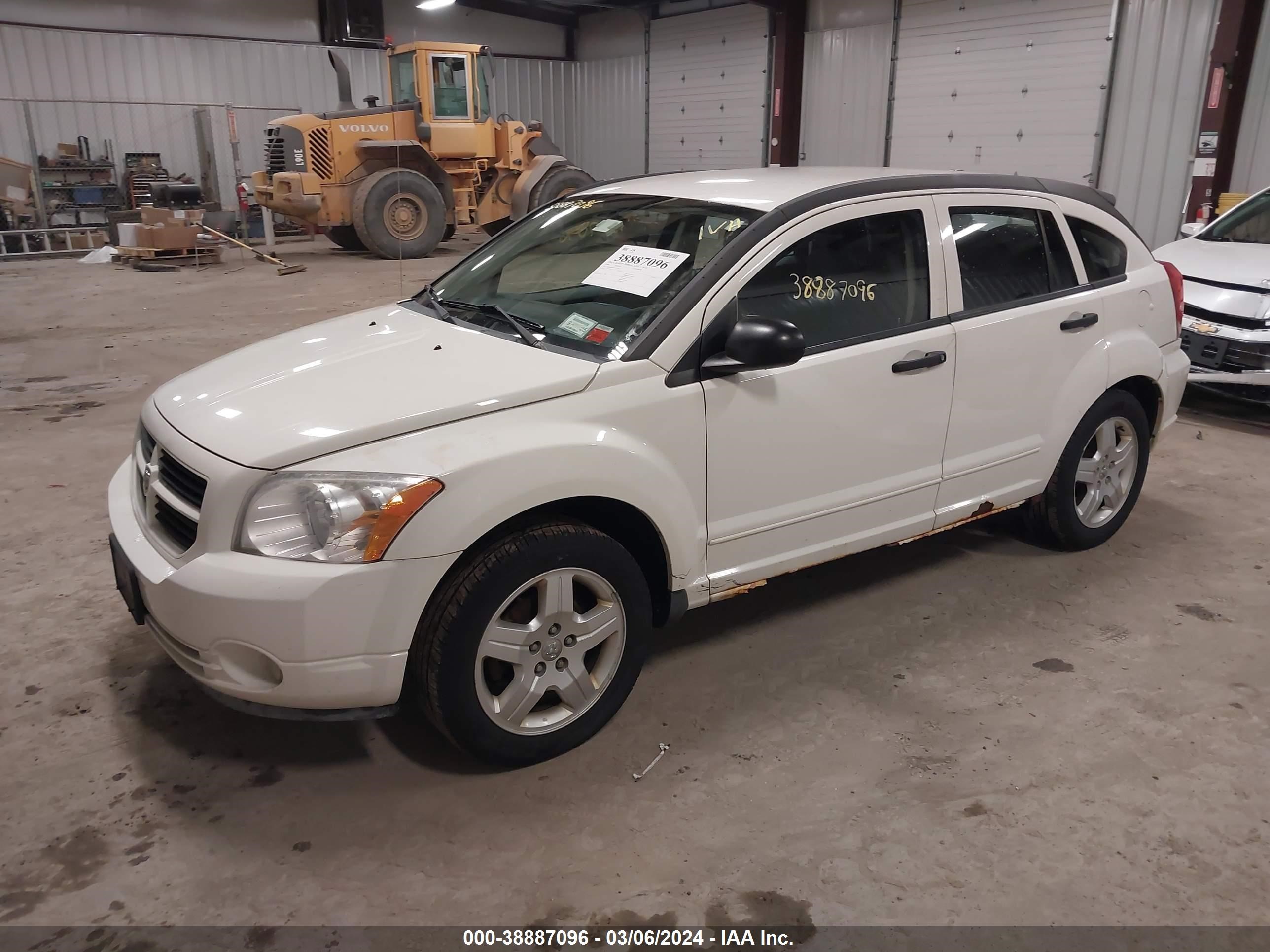 Photo 1 VIN: 1B3HB48B88D637945 - DODGE CALIBER 