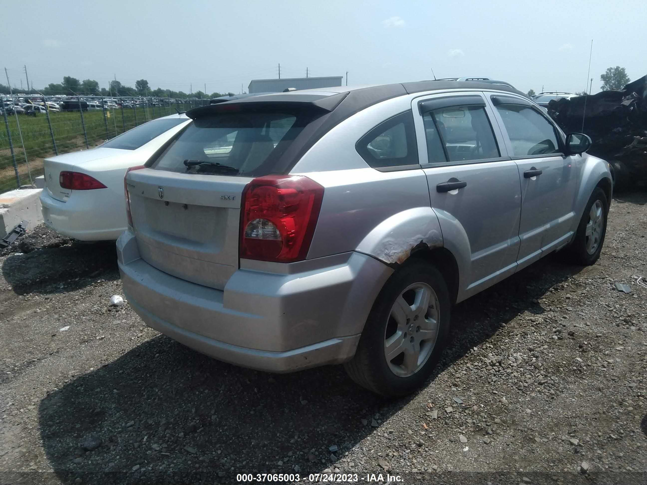 Photo 3 VIN: 1B3HB48B98D509715 - DODGE CALIBER 