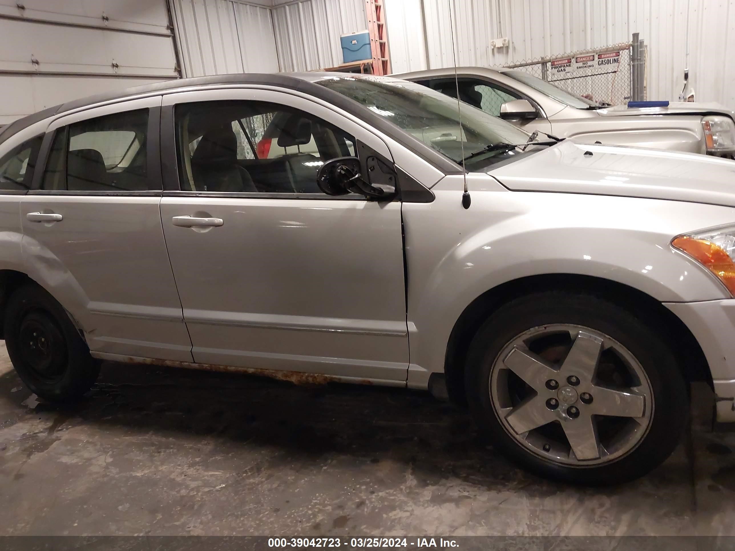 Photo 13 VIN: 1B3HE78K18D617447 - DODGE CALIBER 