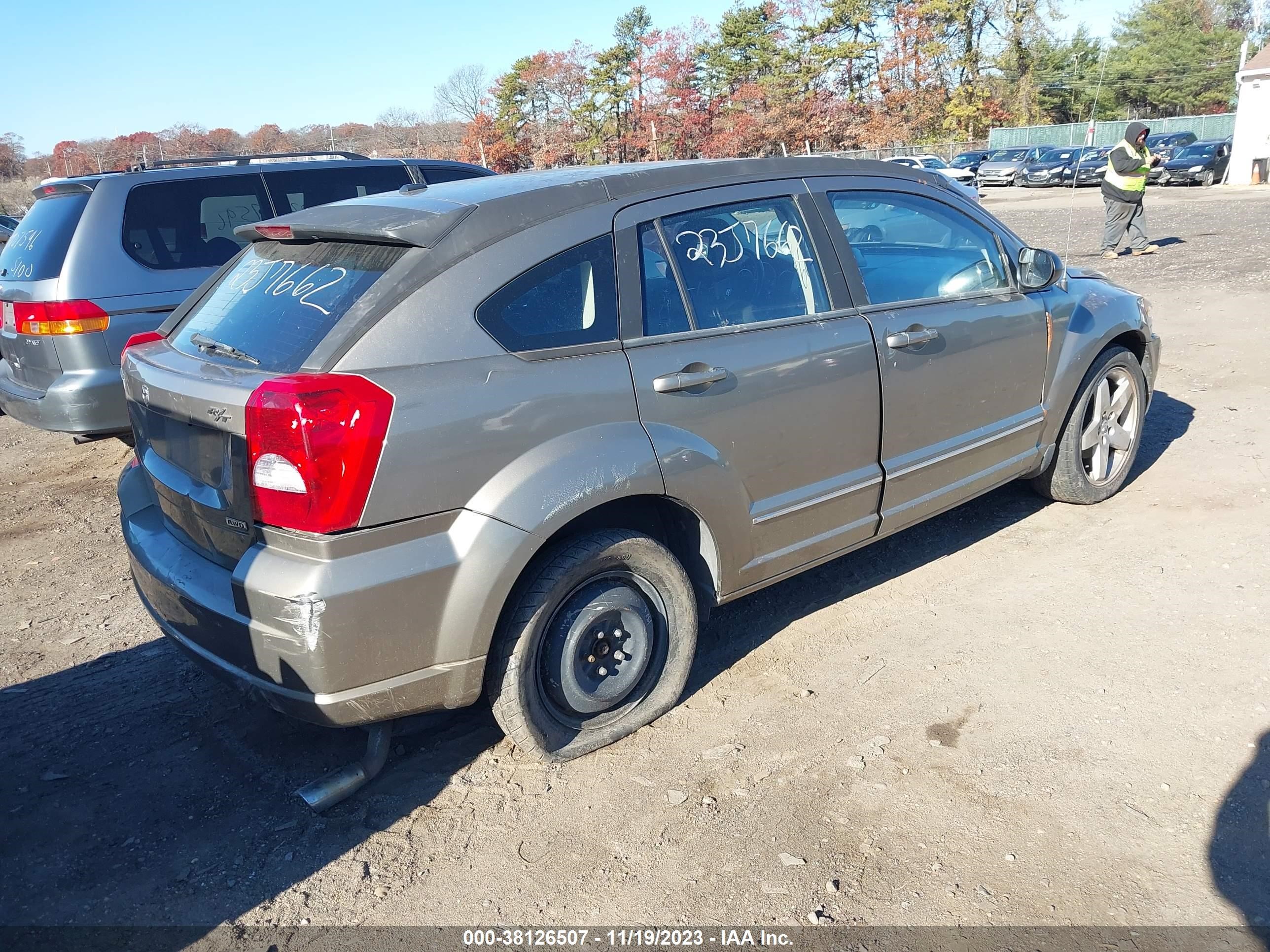 Photo 3 VIN: 1B3HE78K28D692609 - DODGE CALIBER 