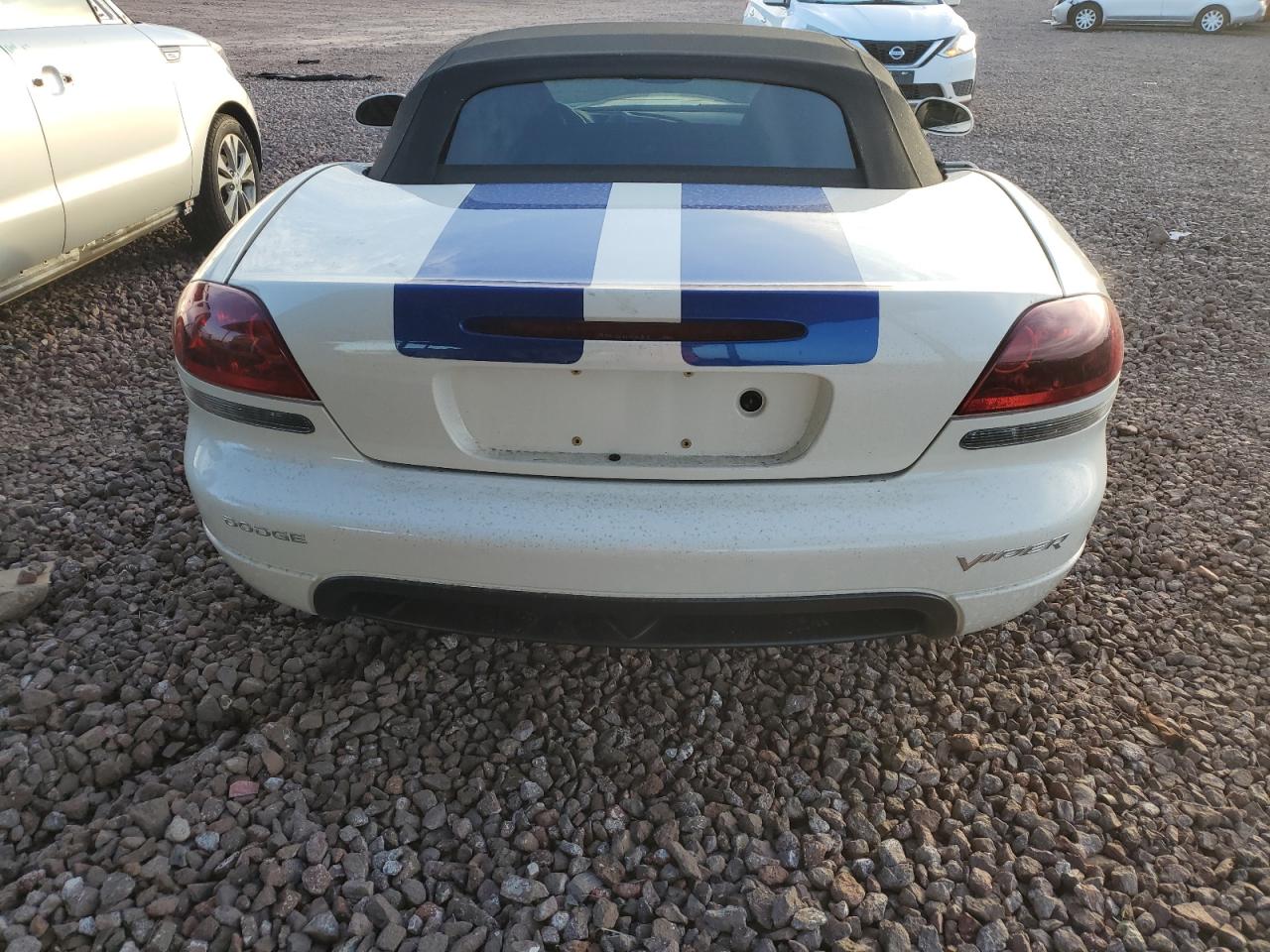 Photo 9 VIN: 1B3JZ65Z15V501818 - DODGE VIPER 