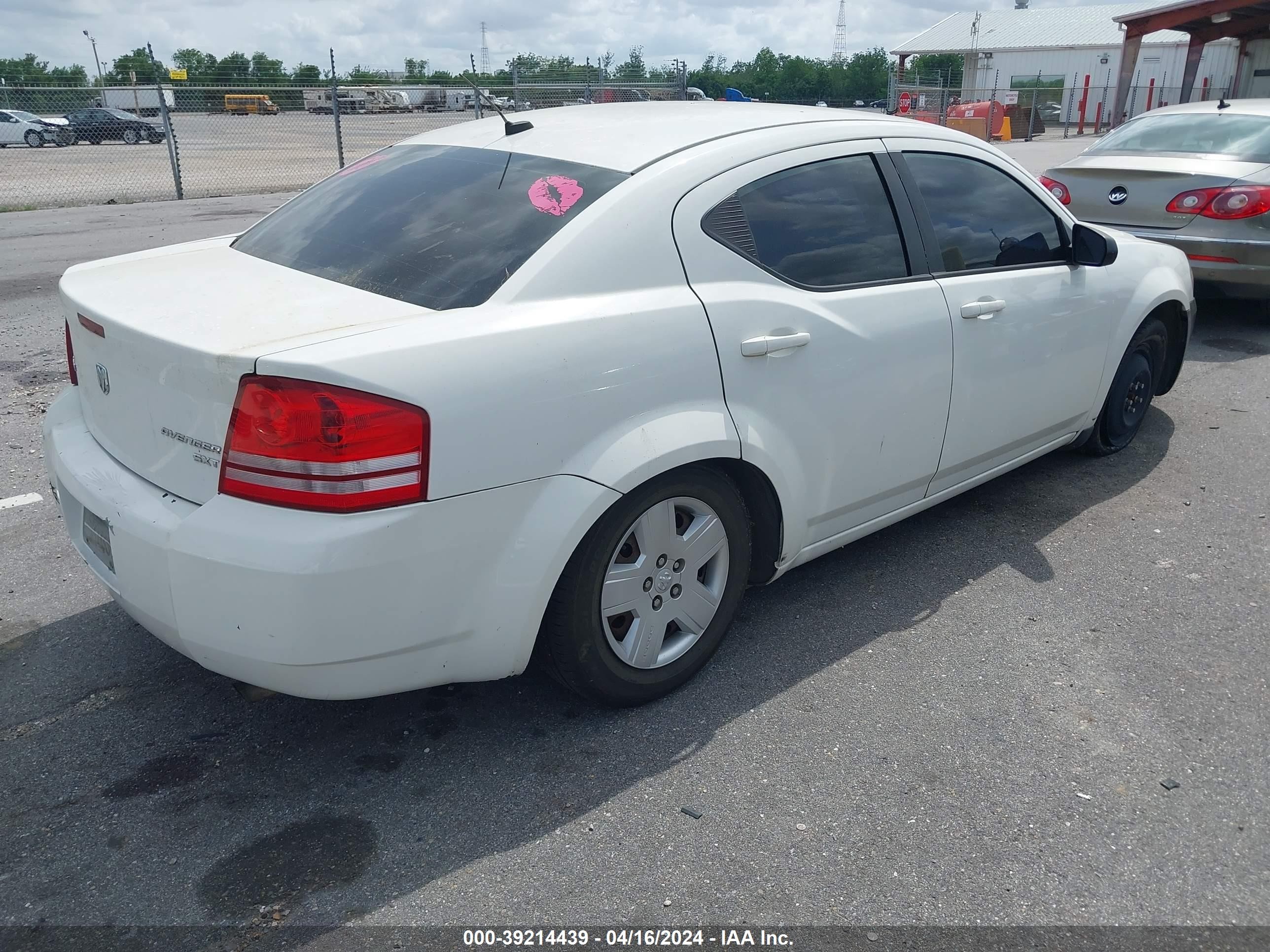 Photo 3 VIN: 1B3LC46B29N556770 - DODGE AVENGER 