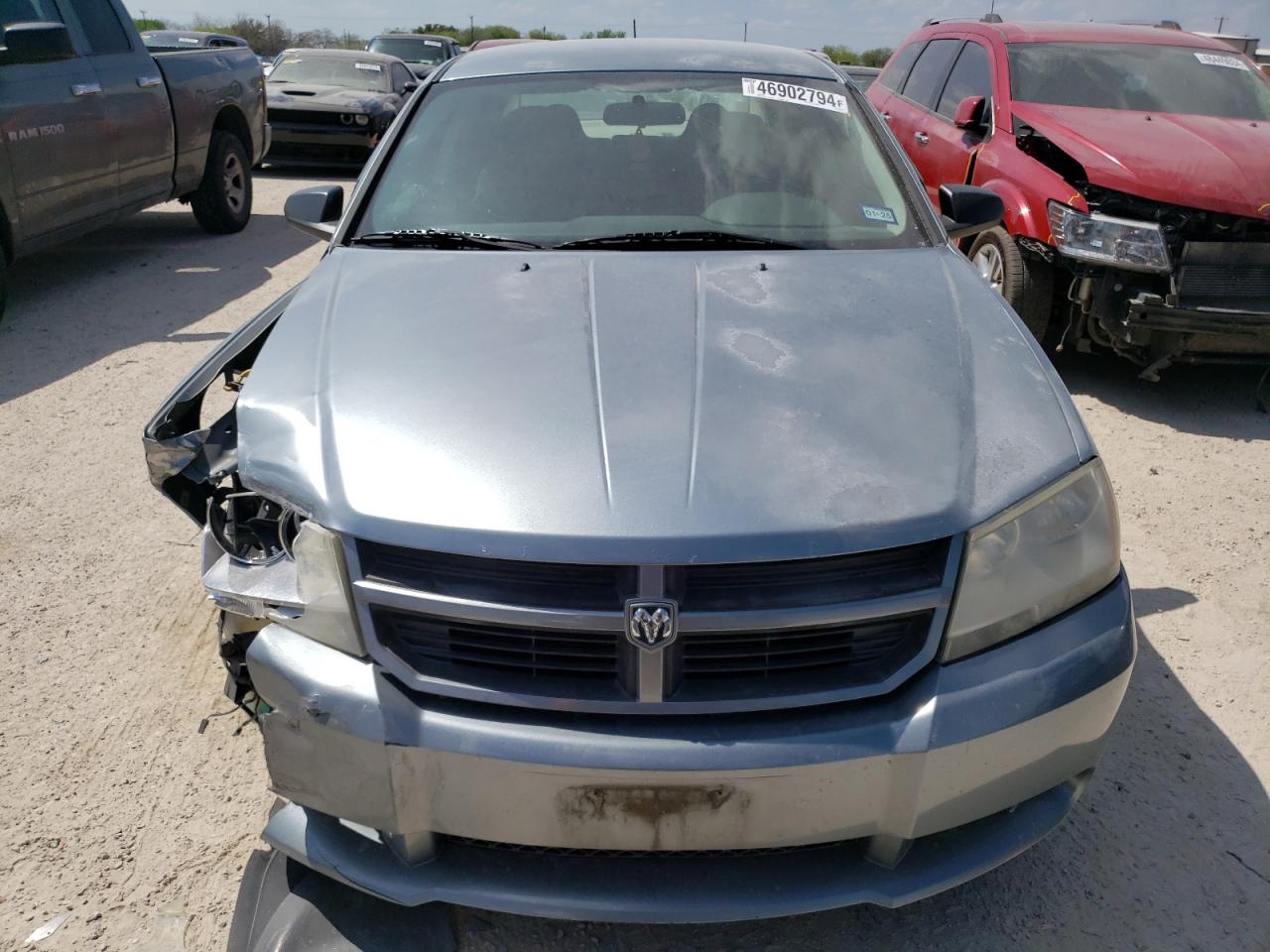 Photo 4 VIN: 1B3LC46B79N563570 - DODGE AVENGER 