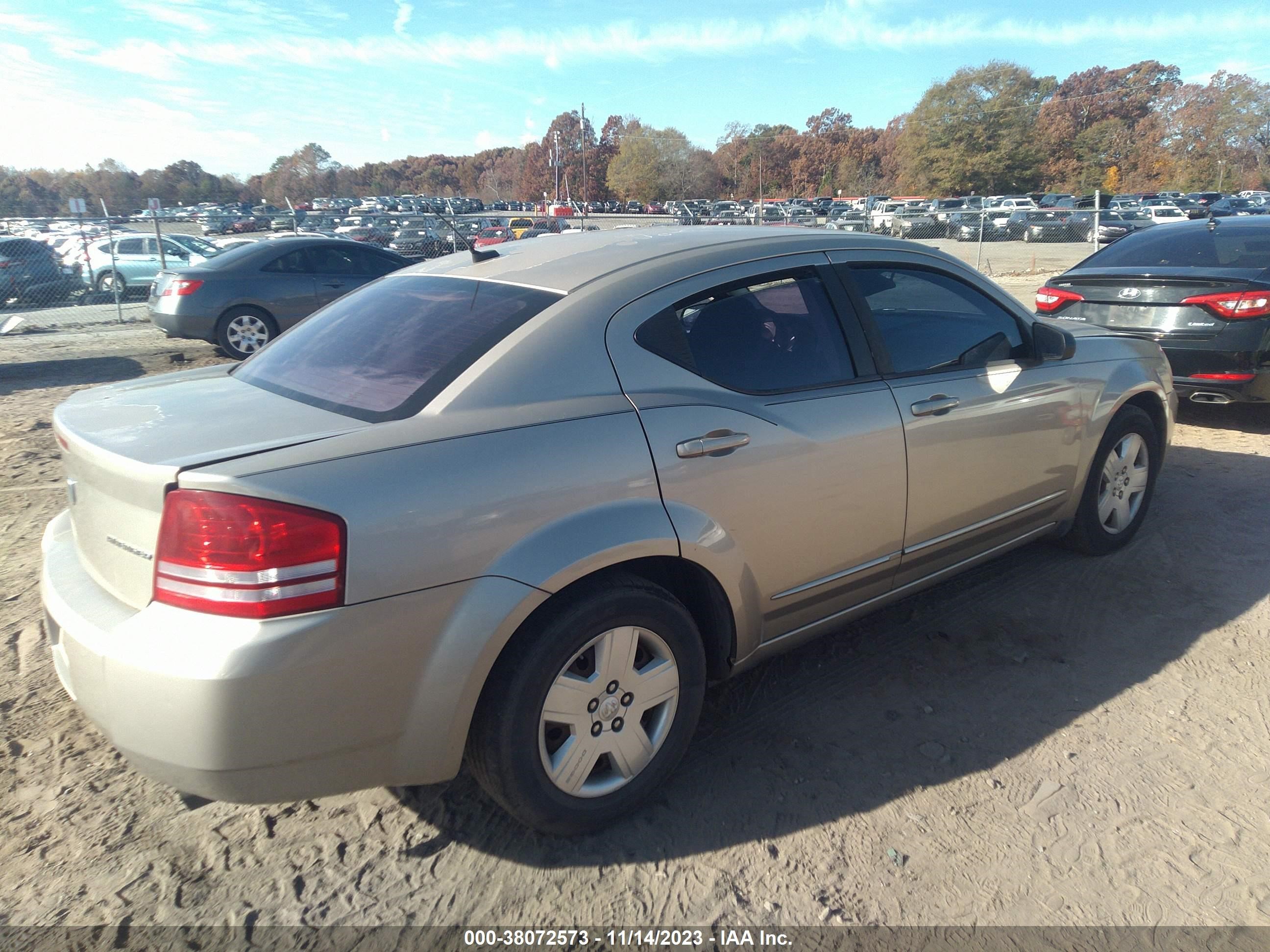 Photo 3 VIN: 1B3LC46B89N538001 - DODGE AVENGER 