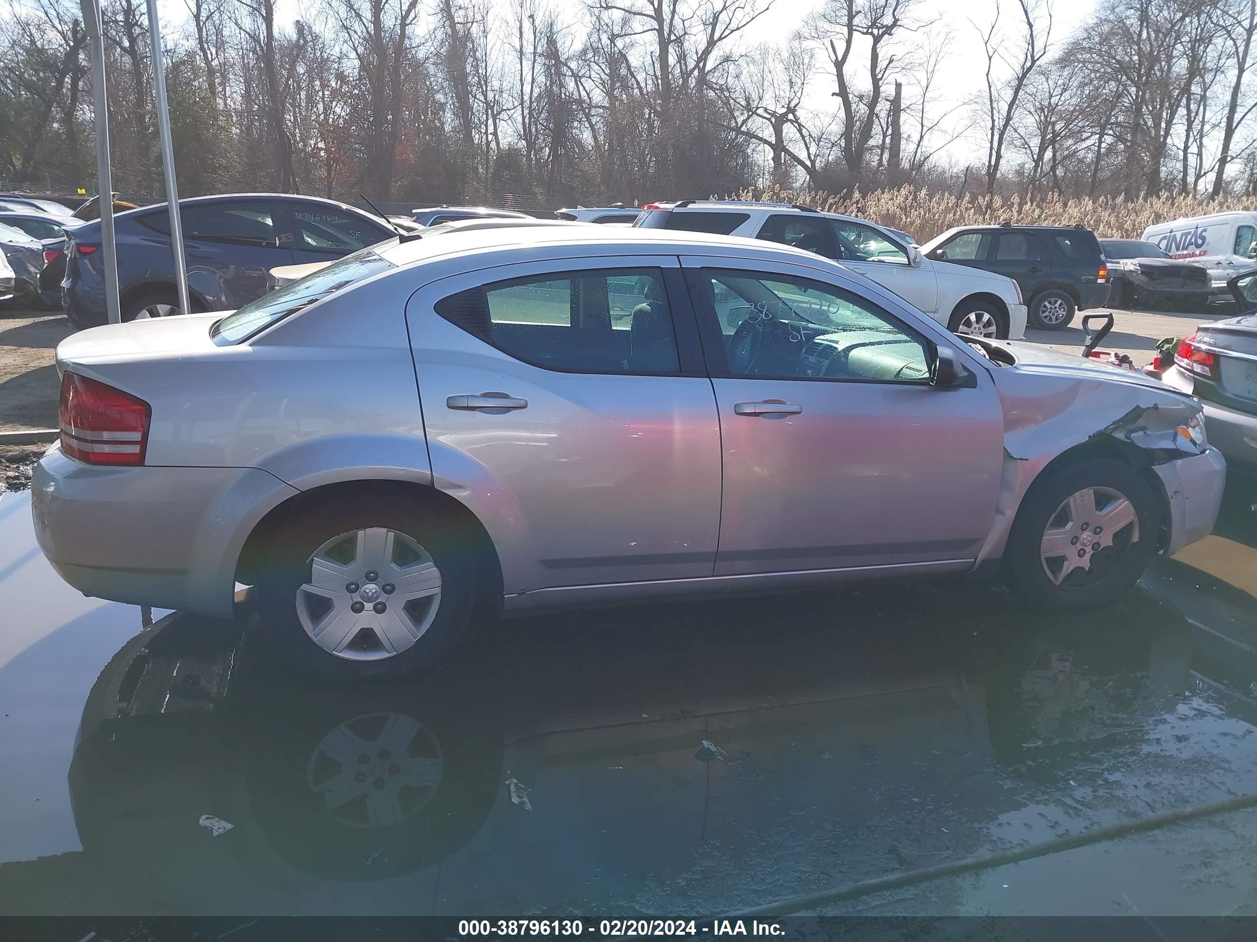 Photo 12 VIN: 1B3LC46BX9N508675 - DODGE AVENGER 