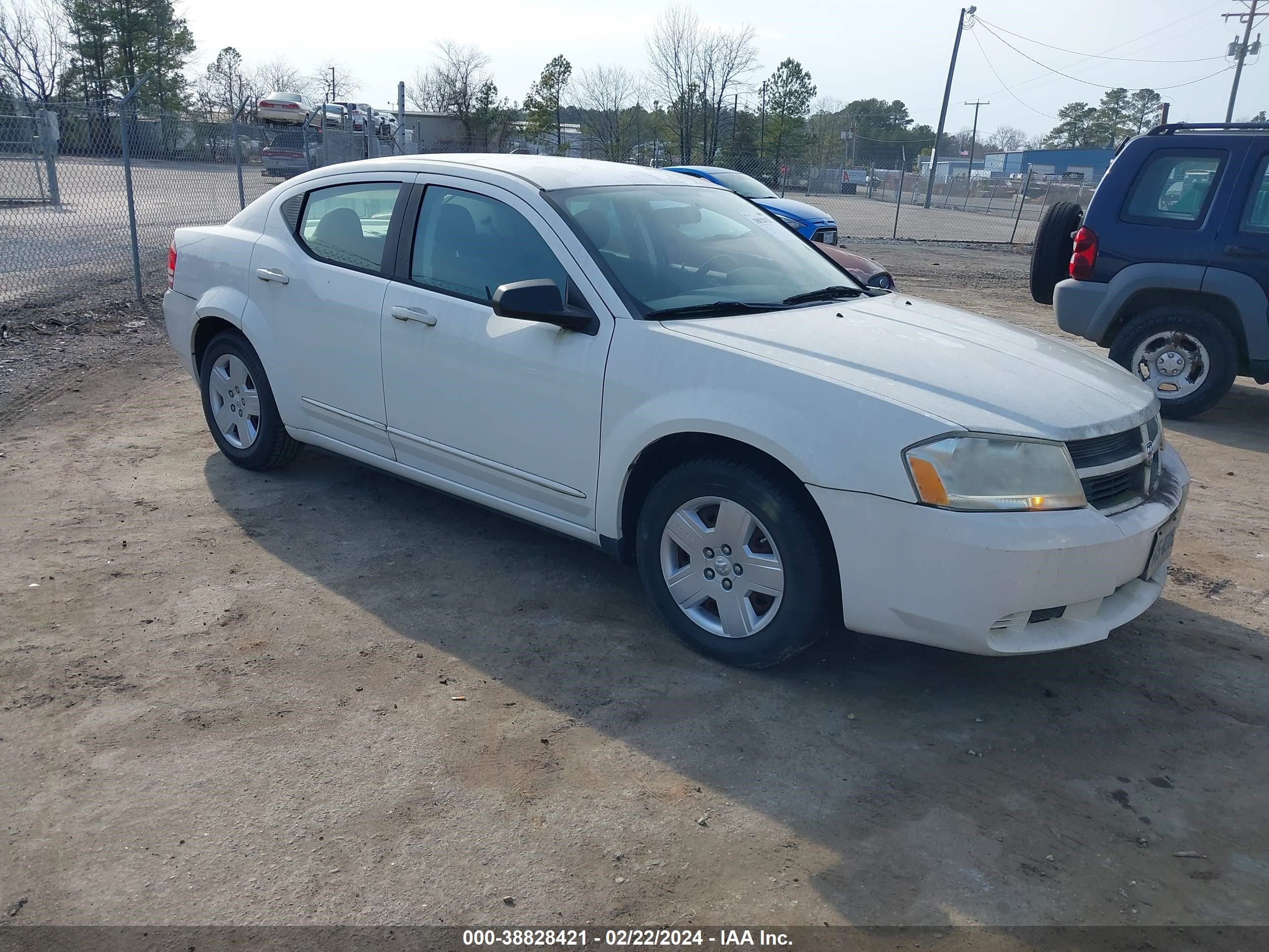 Photo 0 VIN: 1B3LC46J18N252755 - DODGE AVENGER 