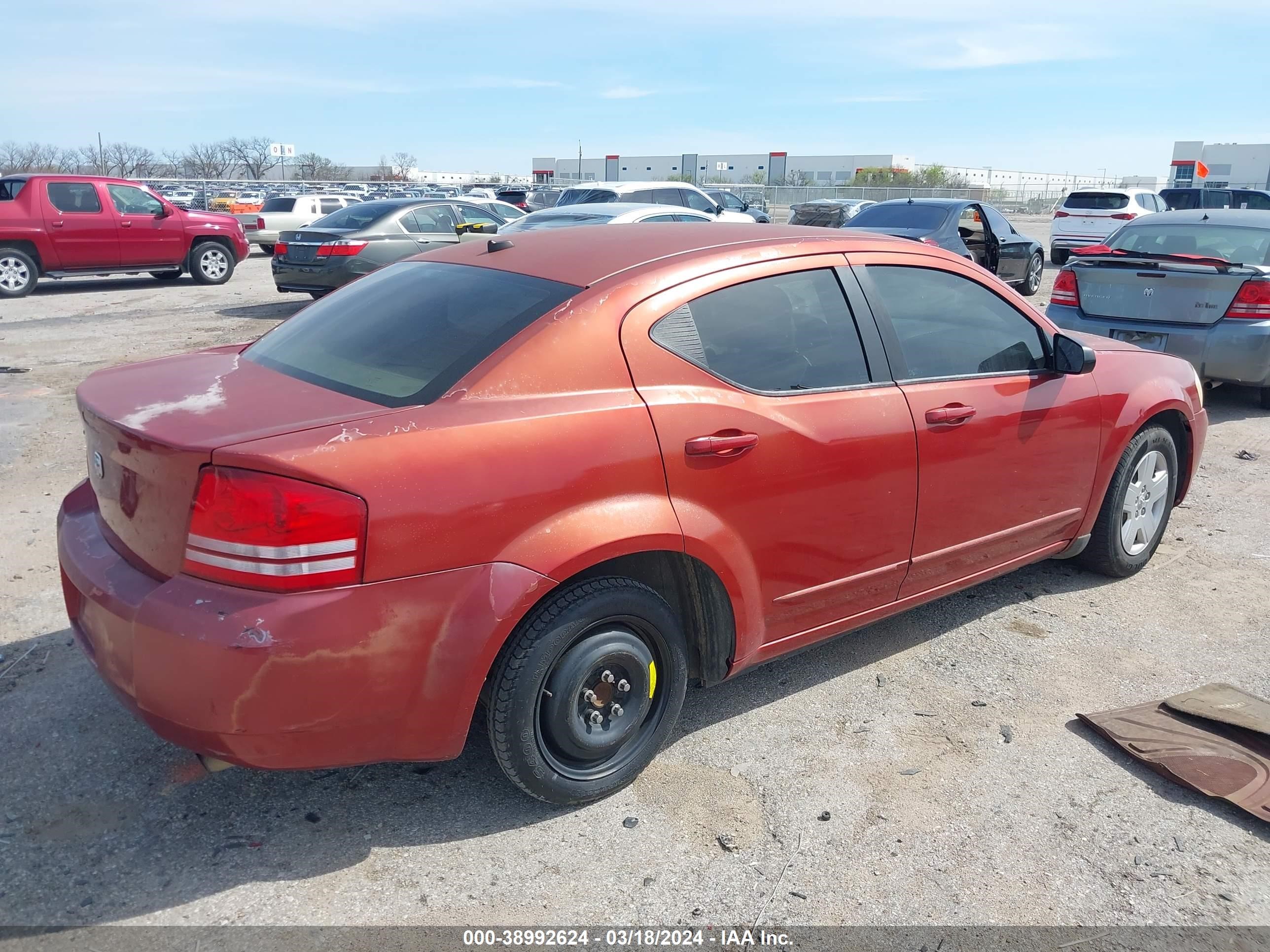 Photo 3 VIN: 1B3LC46J18N259155 - DODGE AVENGER 