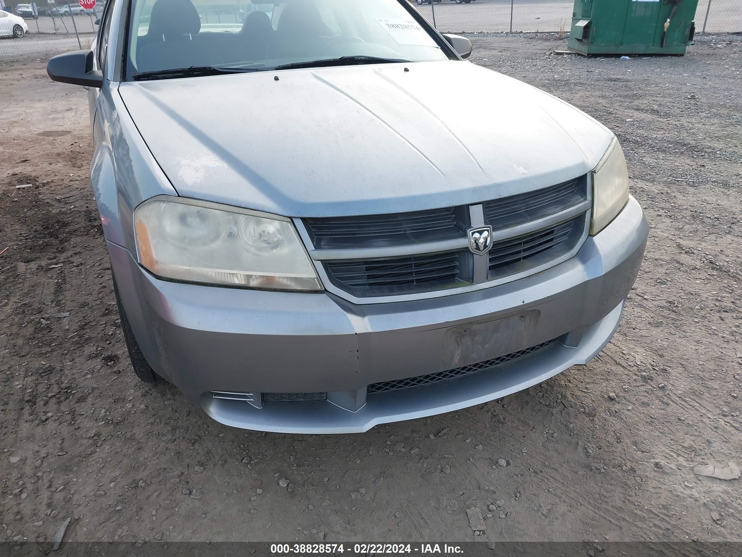 Photo 5 VIN: 1B3LC46J38N252711 - DODGE AVENGER 