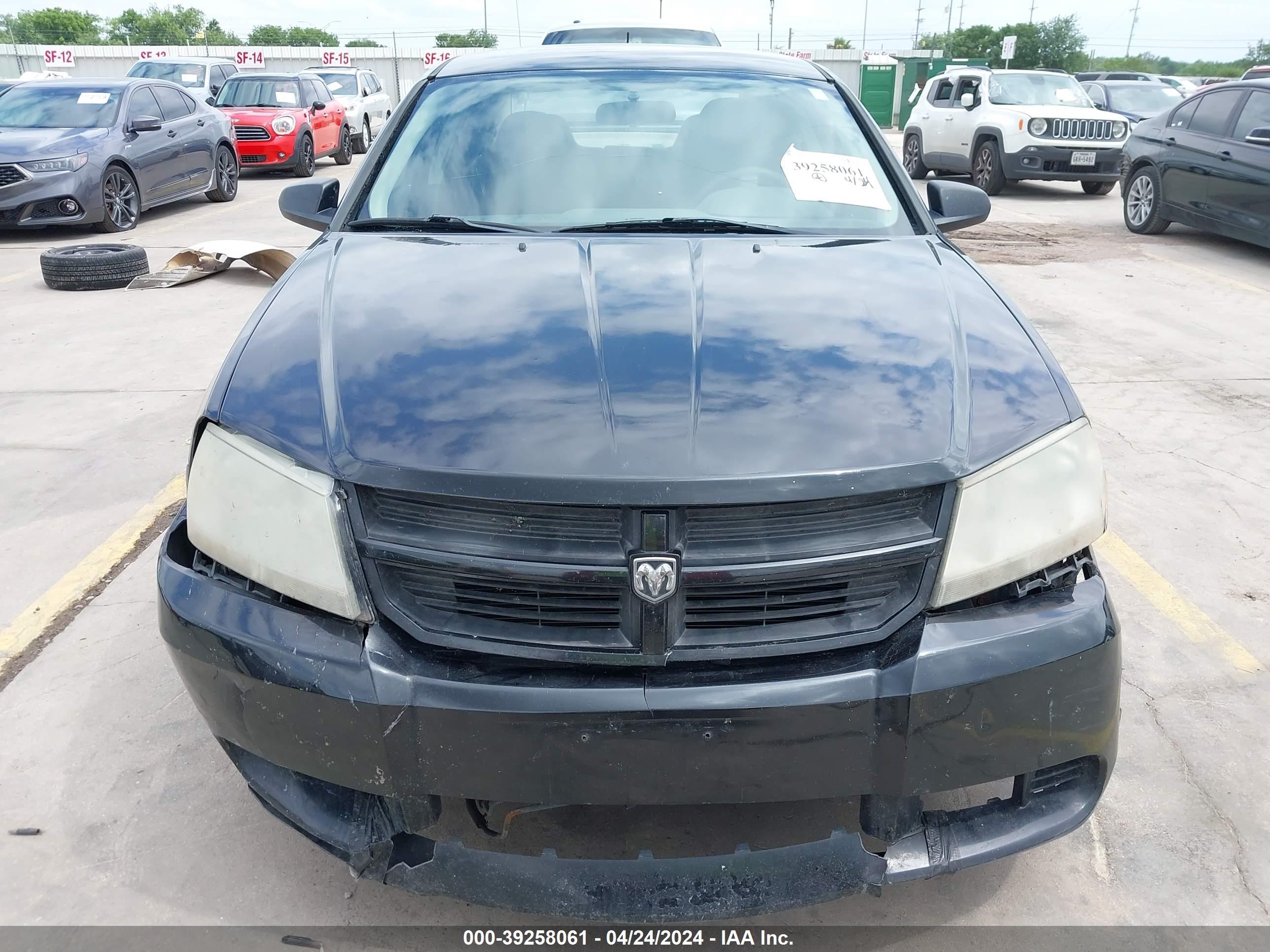 Photo 11 VIN: 1B3LC46K18N254160 - DODGE AVENGER 