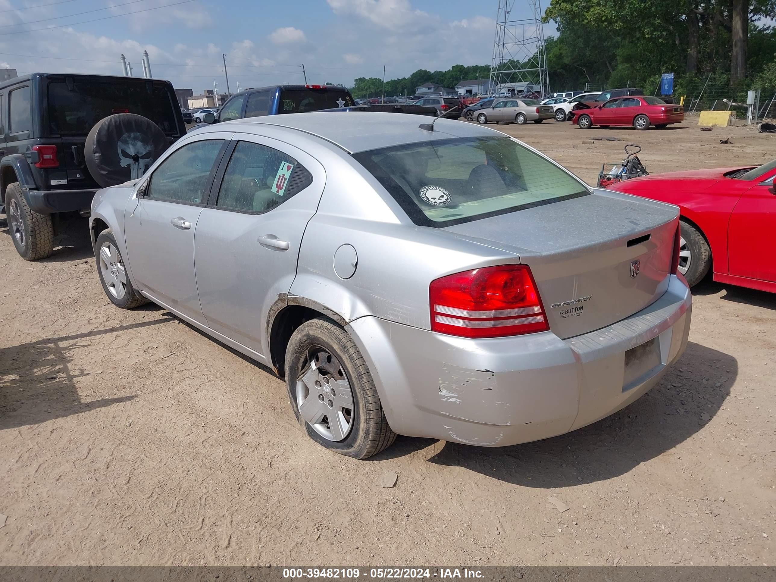 Photo 2 VIN: 1B3LC46K28N106079 - DODGE AVENGER 