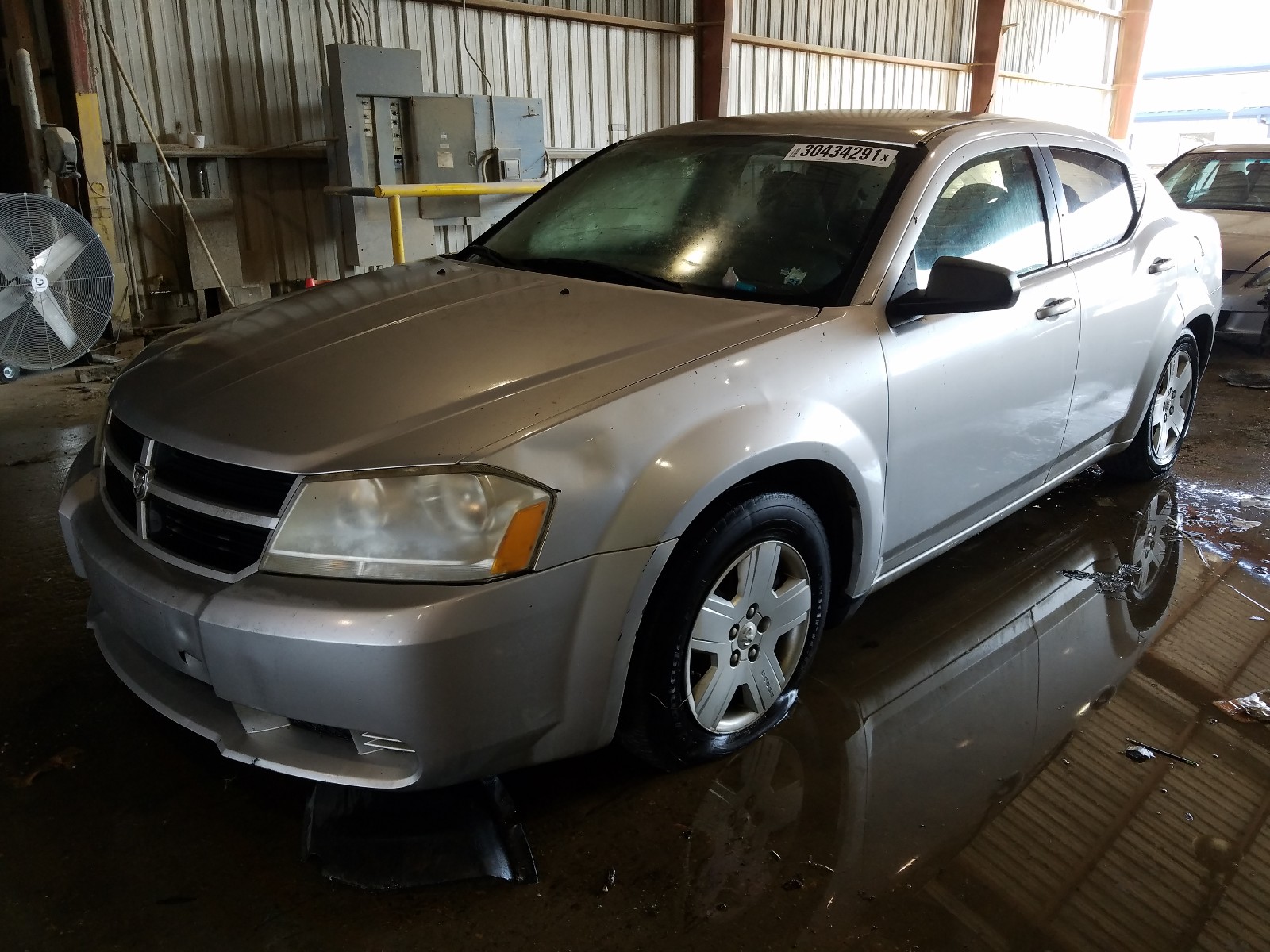 Photo 1 VIN: 1B3LC46K68N104013 - DODGE AVENGER SE 