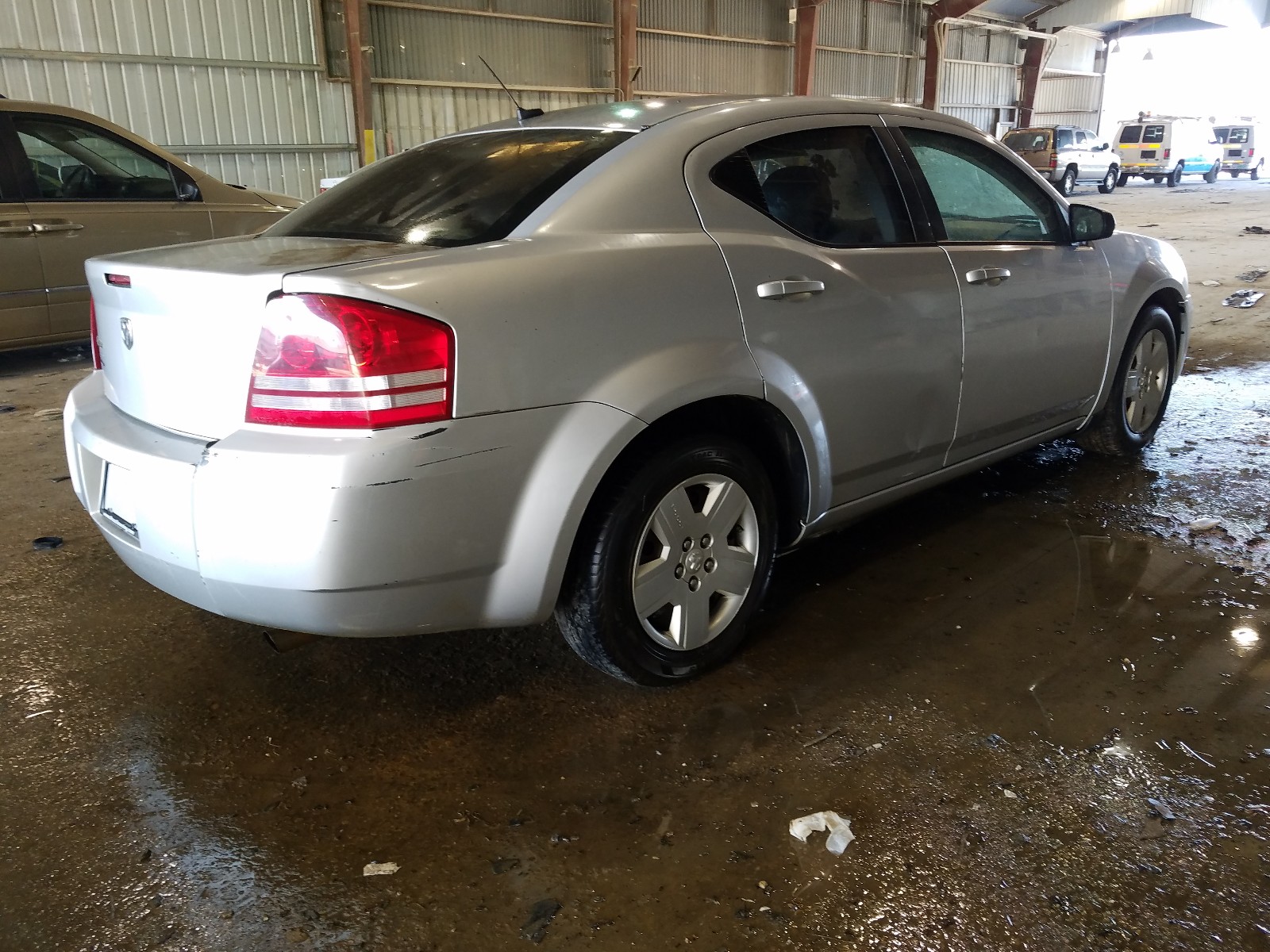 Photo 3 VIN: 1B3LC46K68N104013 - DODGE AVENGER SE 