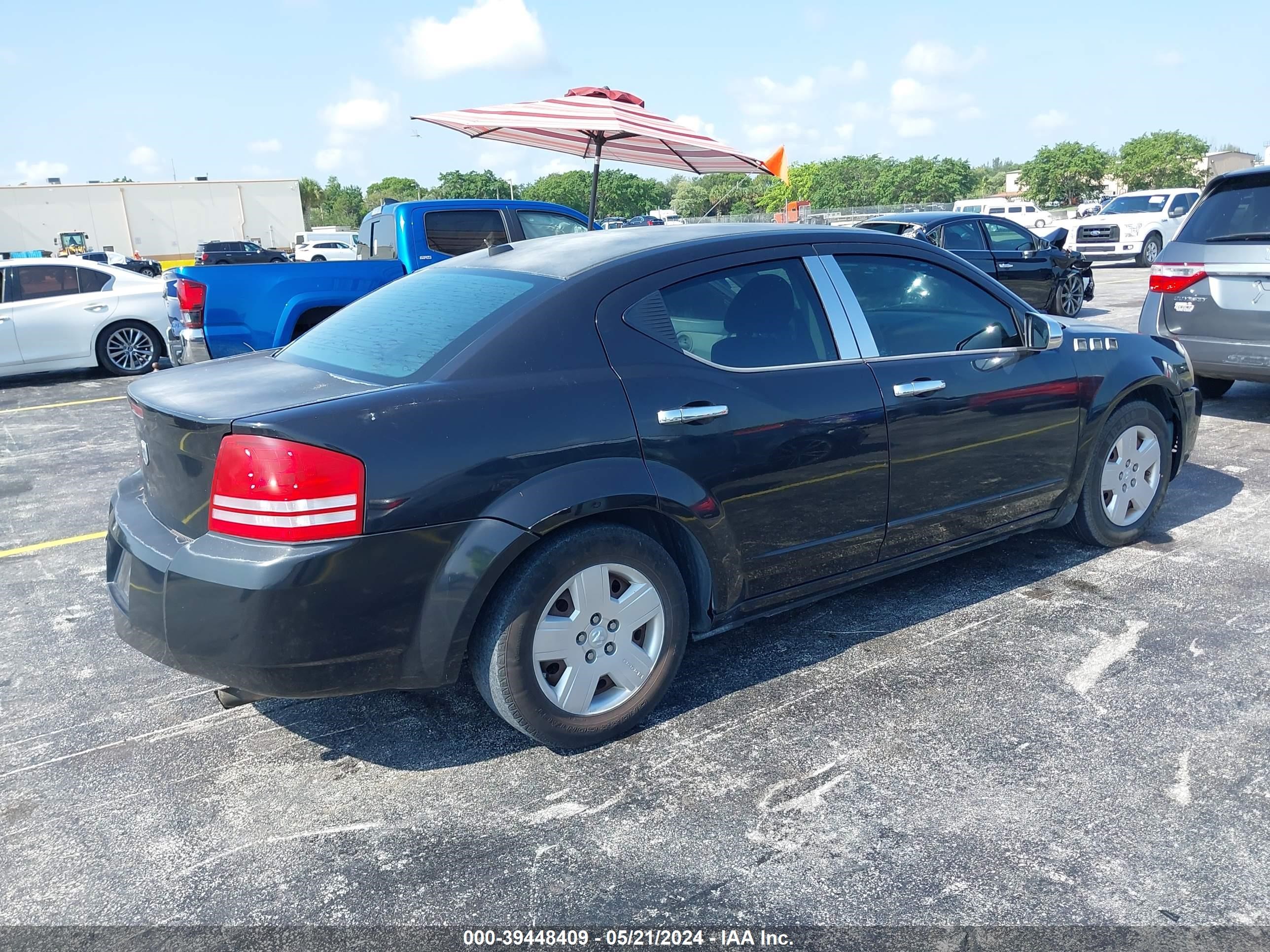 Photo 3 VIN: 1B3LC46K98N241222 - DODGE AVENGER 