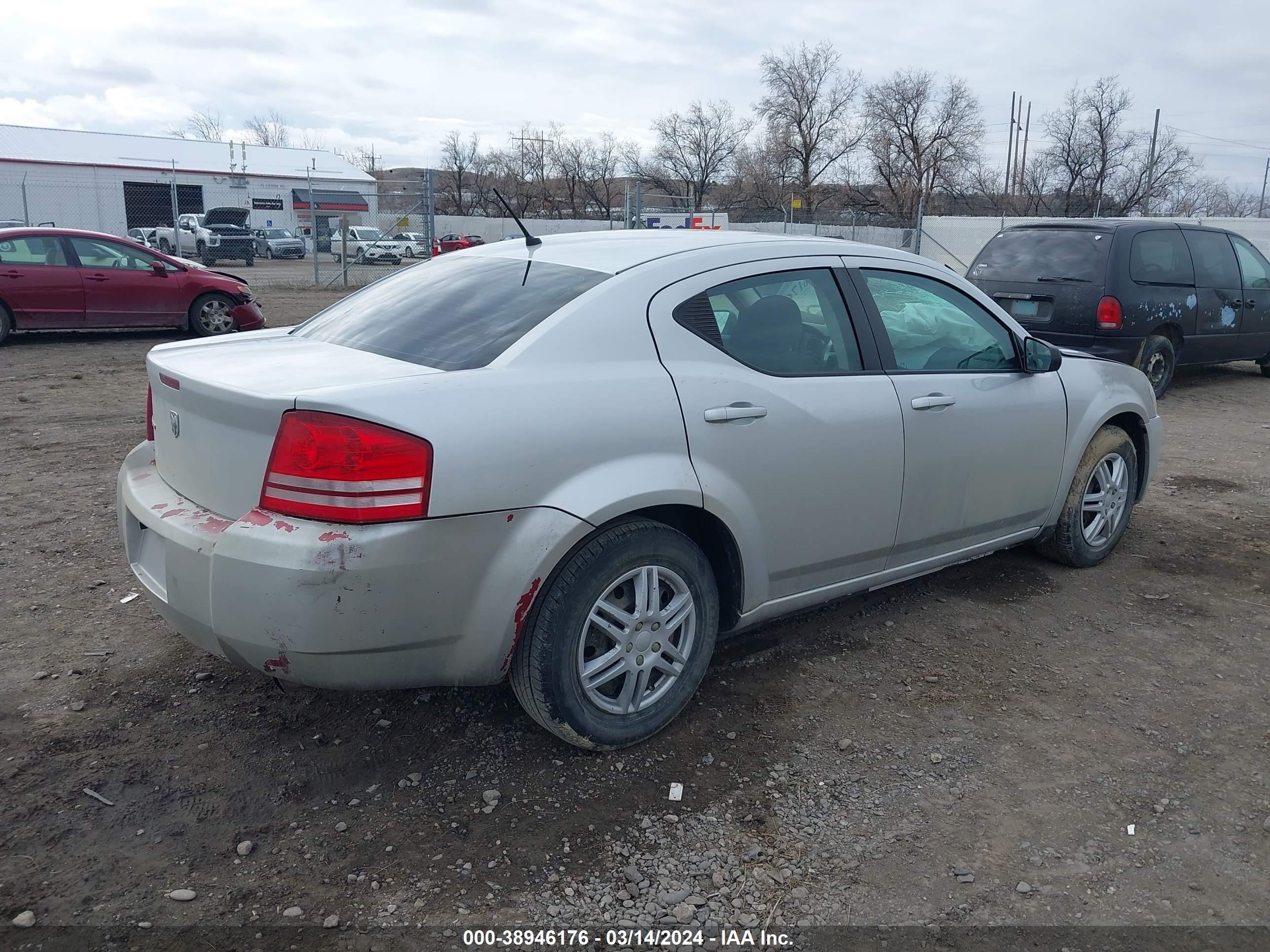 Photo 3 VIN: 1B3LC46KX8N657277 - DODGE AVENGER 