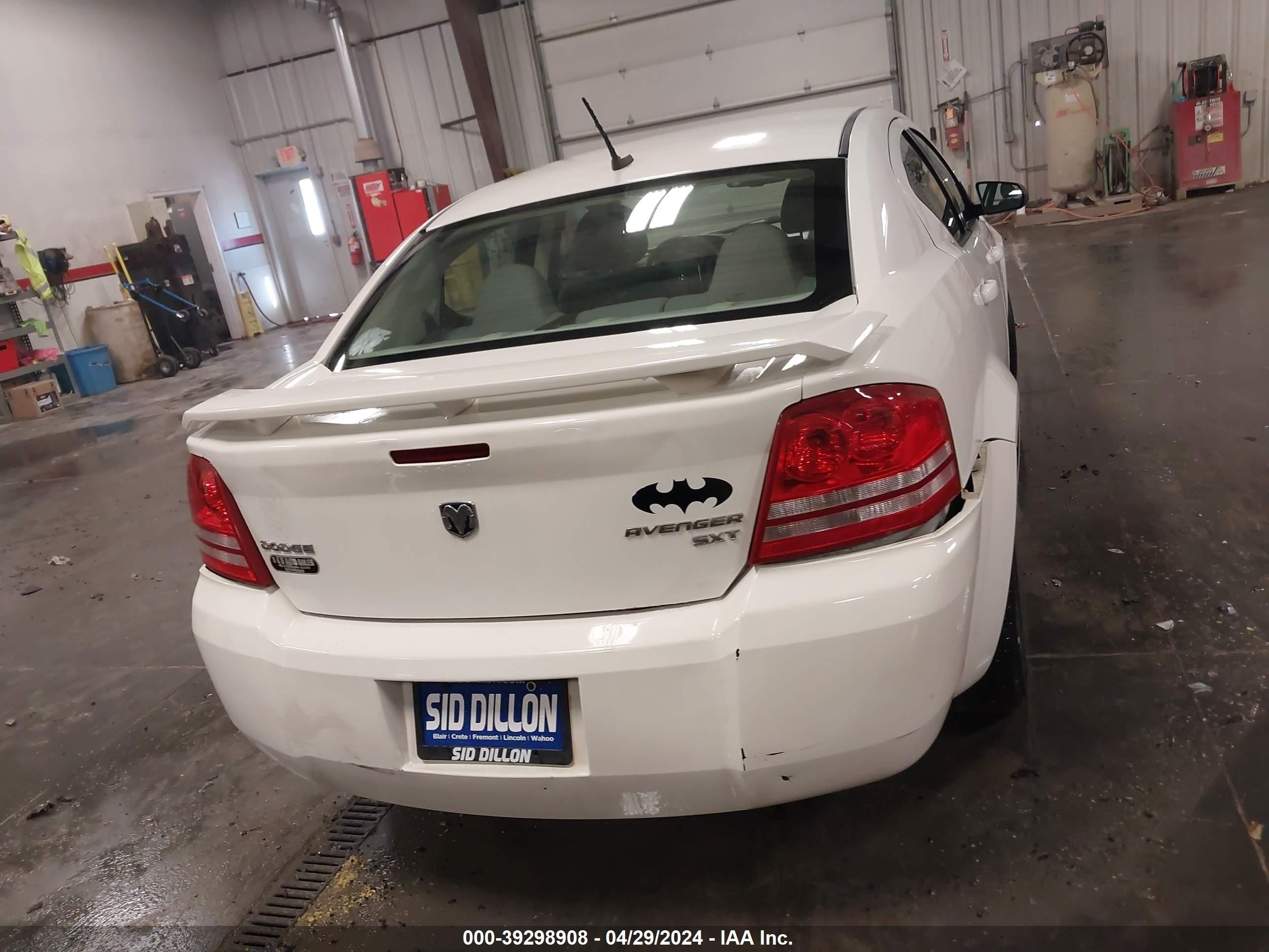 Photo 15 VIN: 1B3LC56B49N501310 - DODGE AVENGER 