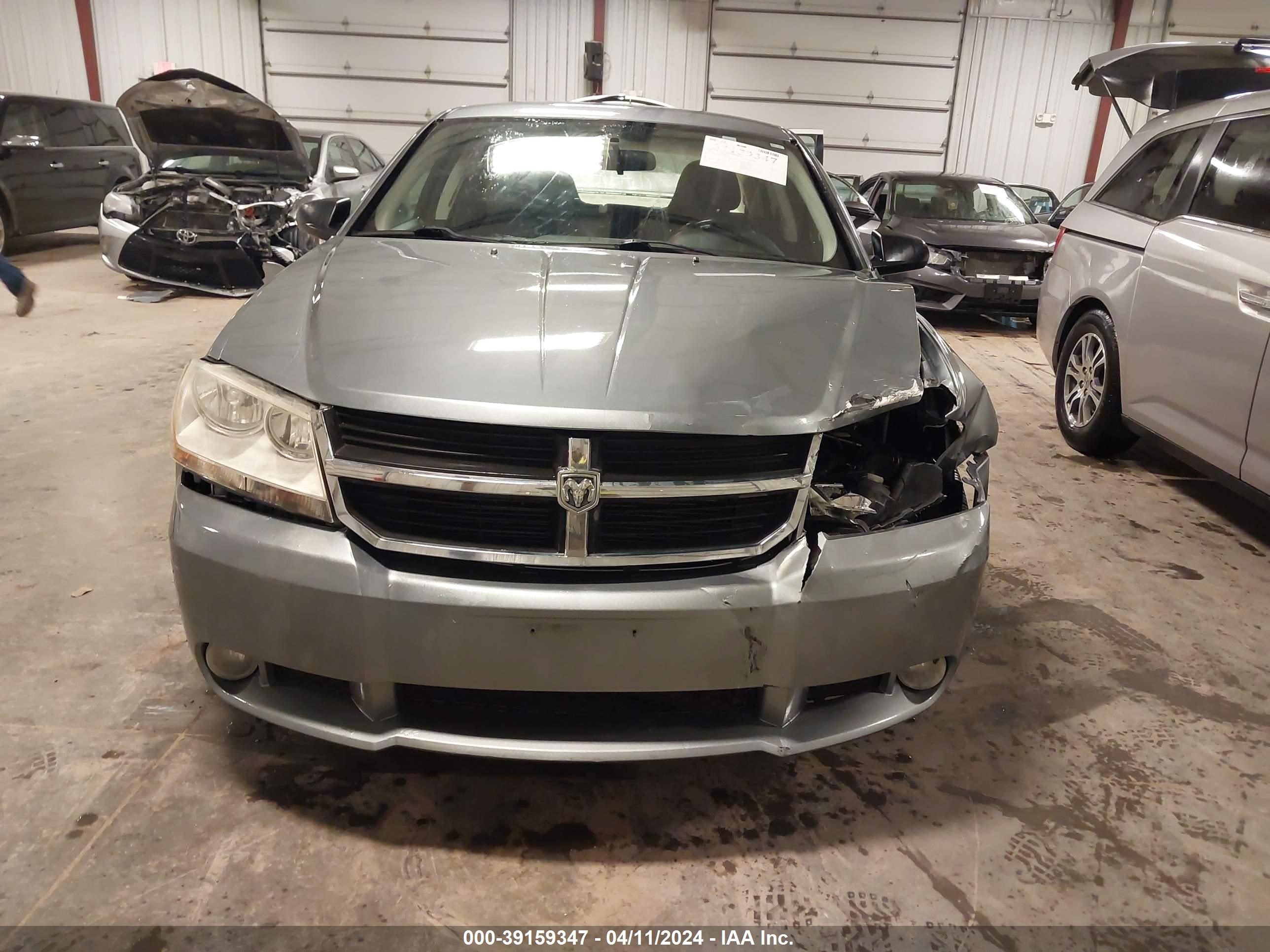 Photo 12 VIN: 1B3LC56B59N509402 - DODGE AVENGER 