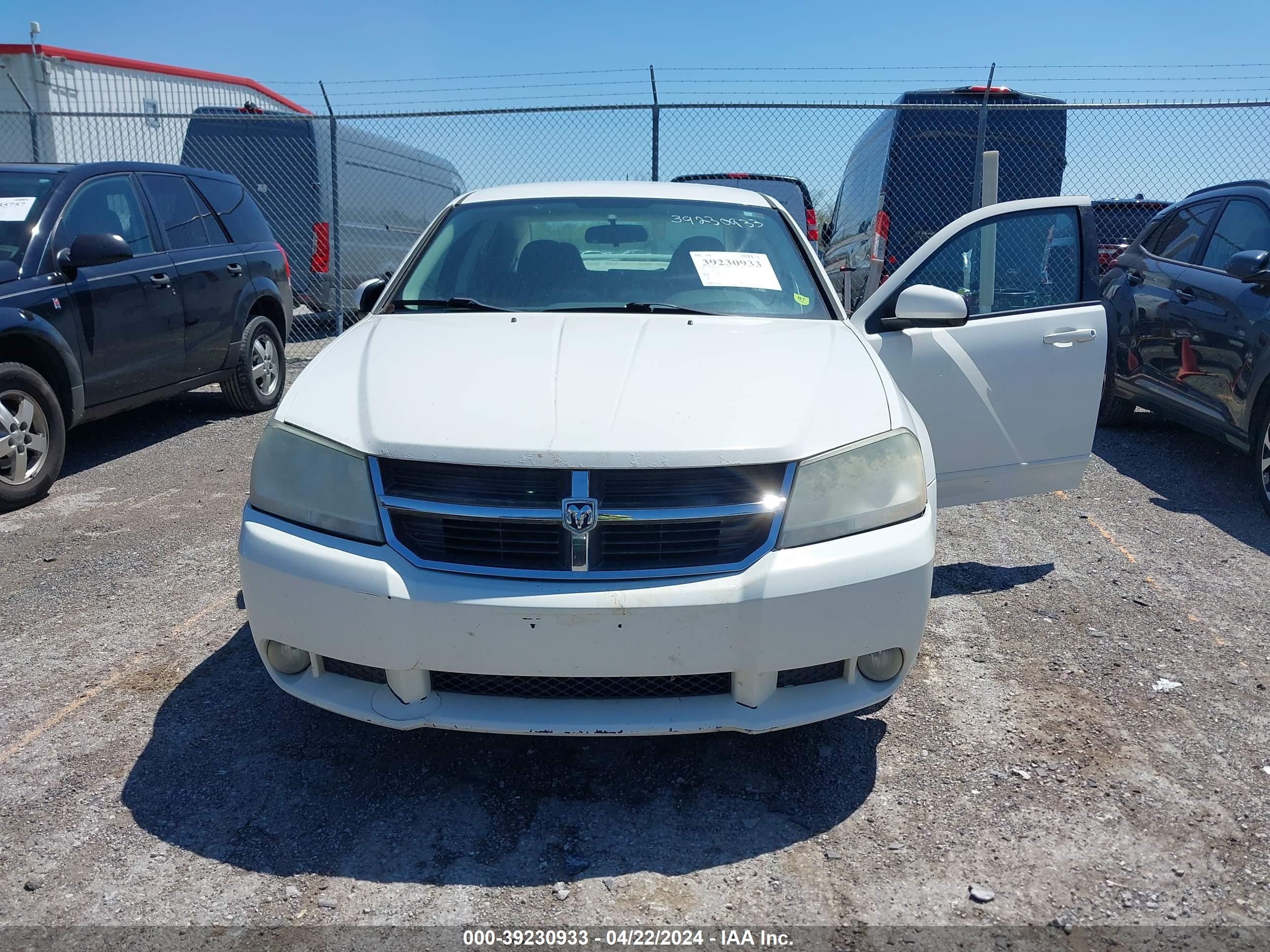 Photo 5 VIN: 1B3LC56B59N559362 - DODGE AVENGER 