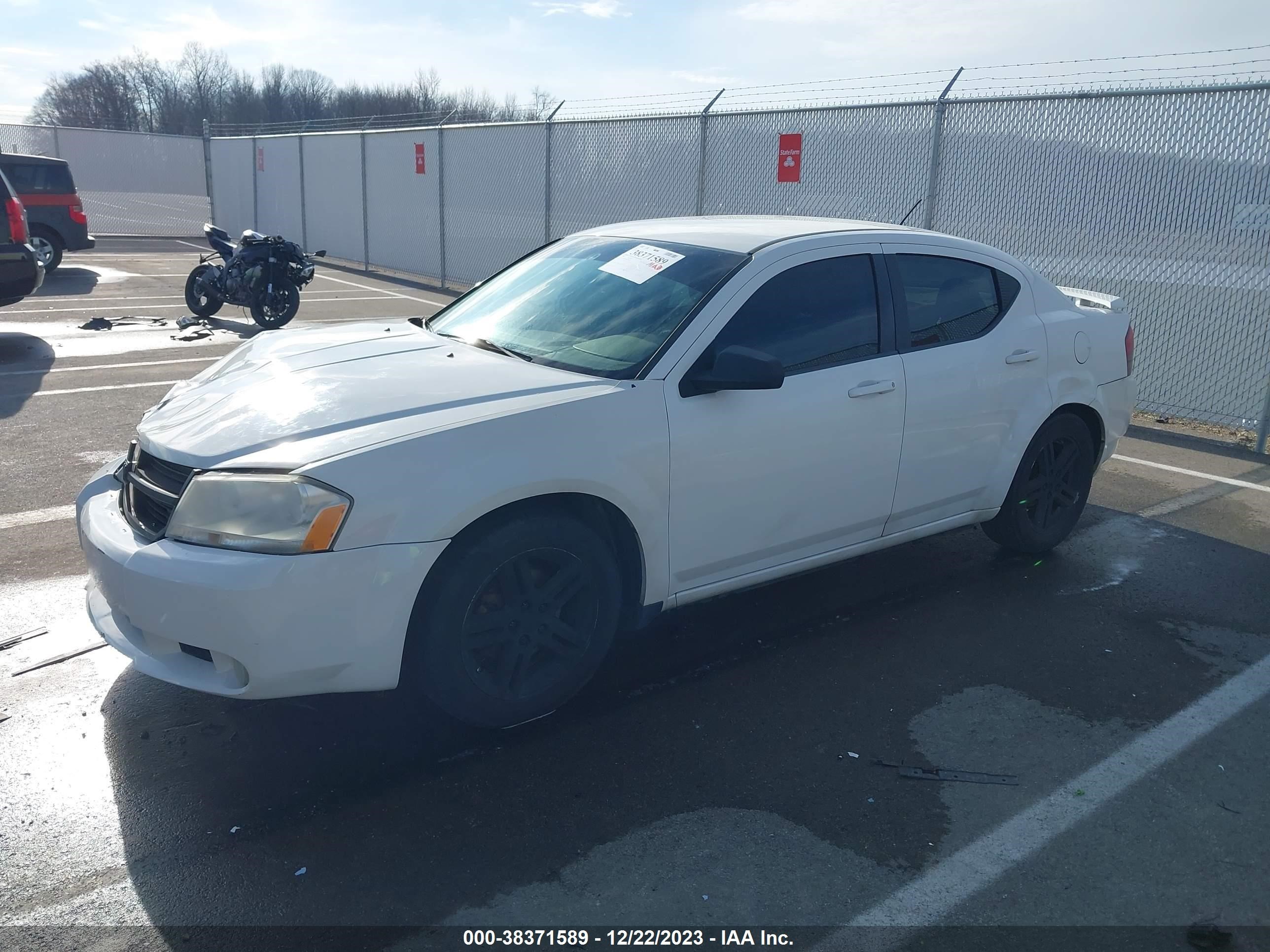 Photo 1 VIN: 1B3LC56B99N539860 - DODGE AVENGER 