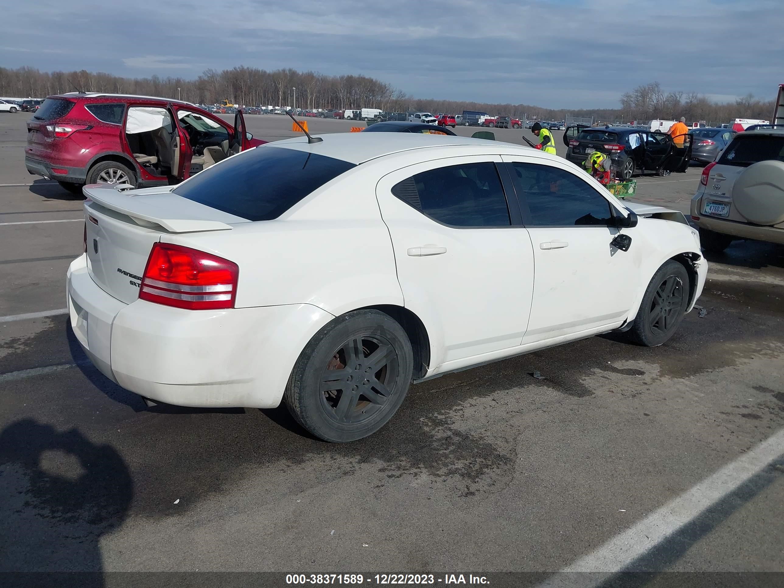 Photo 3 VIN: 1B3LC56B99N539860 - DODGE AVENGER 