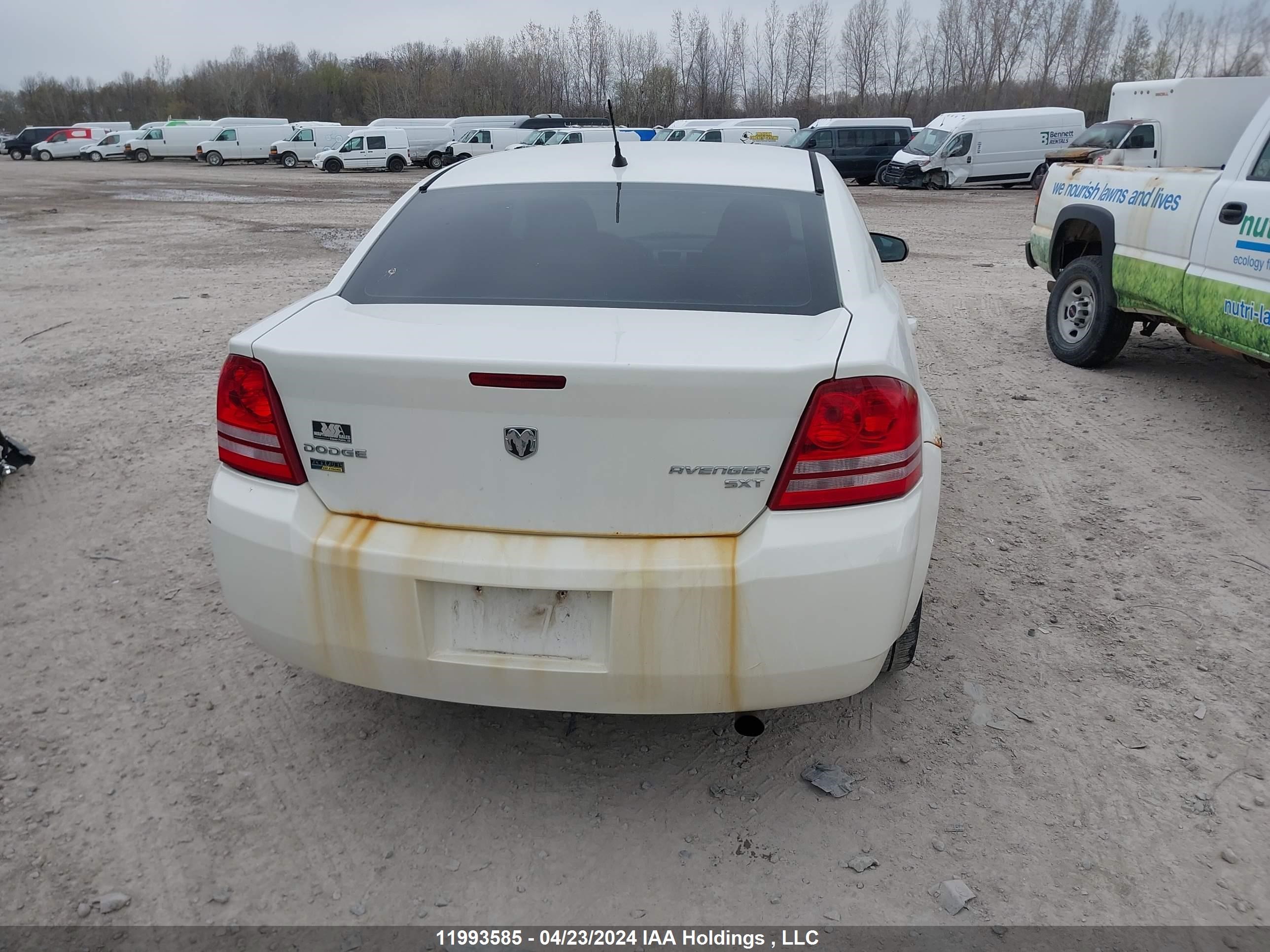 Photo 15 VIN: 1B3LC56D29N511321 - DODGE AVENGER 