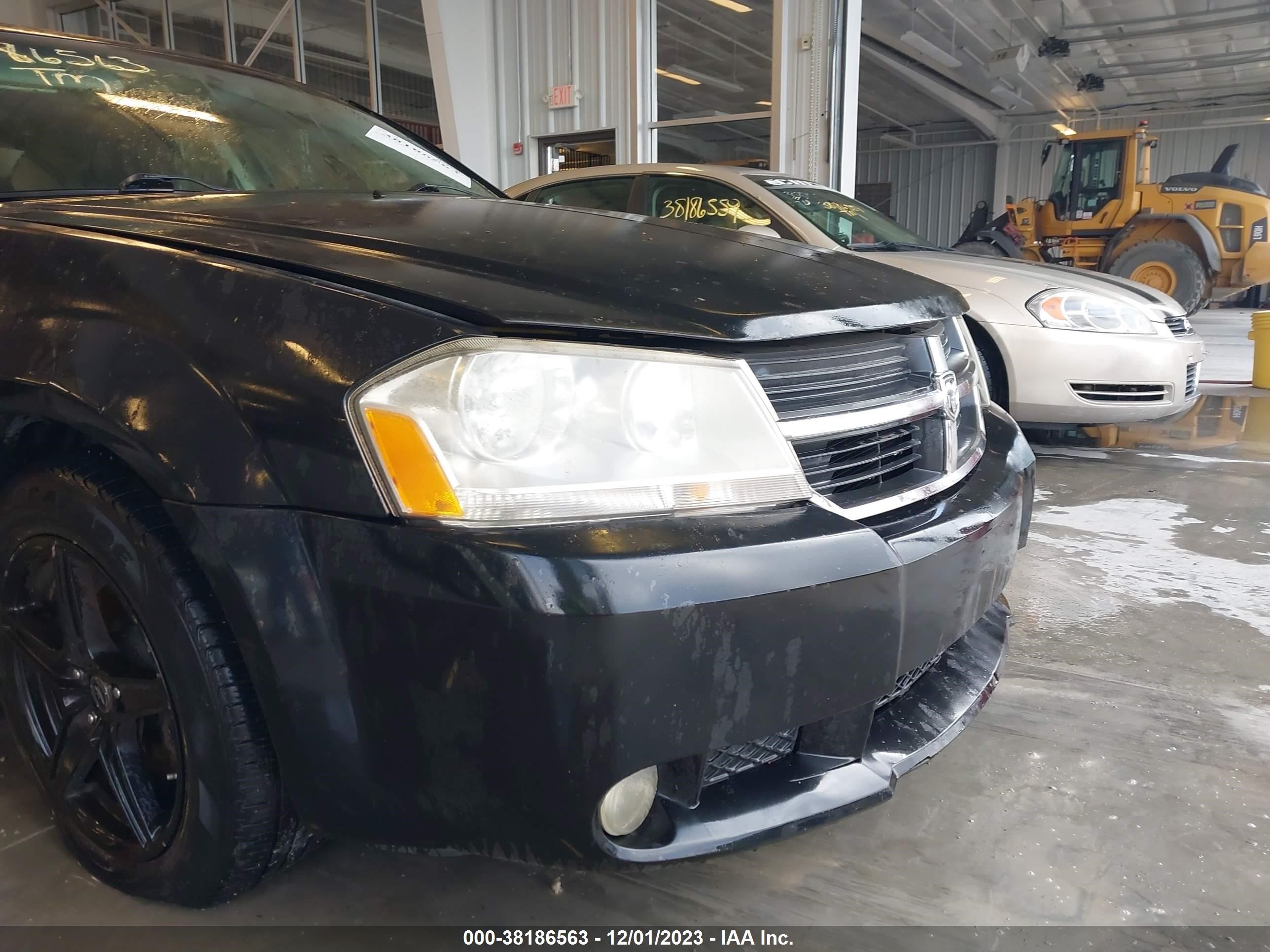 Photo 5 VIN: 1B3LC56D69N503139 - DODGE AVENGER 