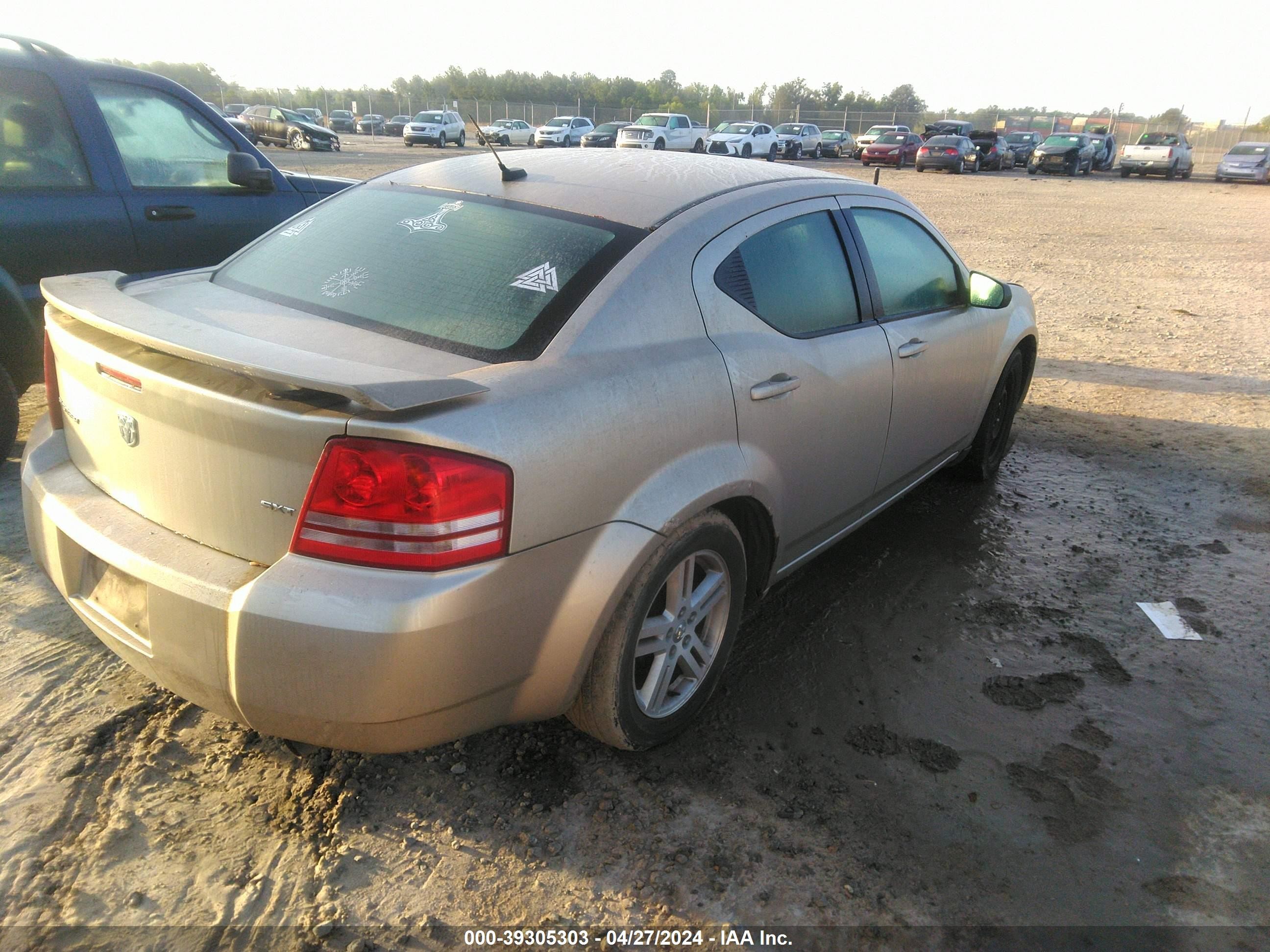 Photo 3 VIN: 1B3LC56J18N199965 - DODGE AVENGER 