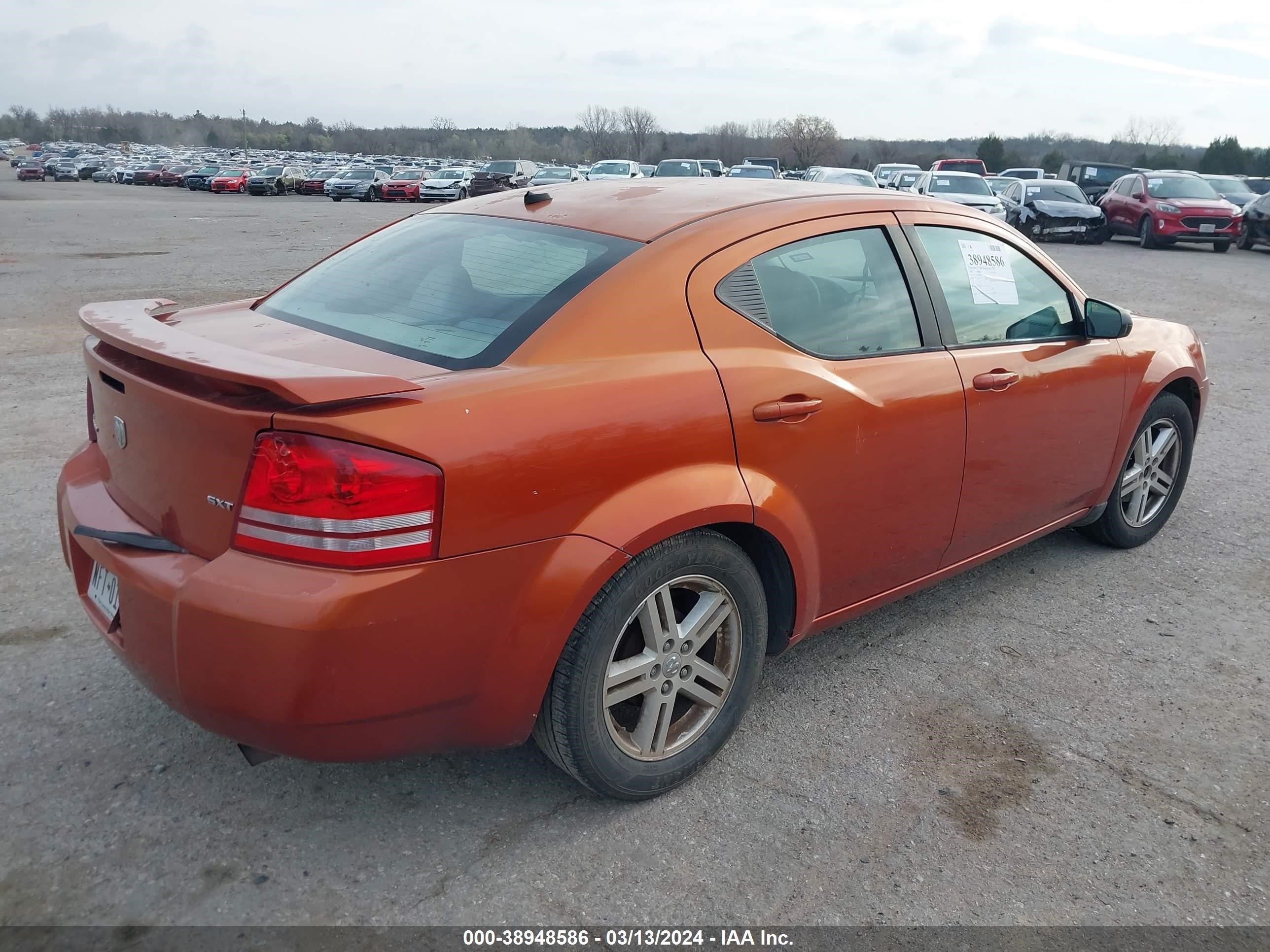 Photo 3 VIN: 1B3LC56K08N131911 - DODGE AVENGER 