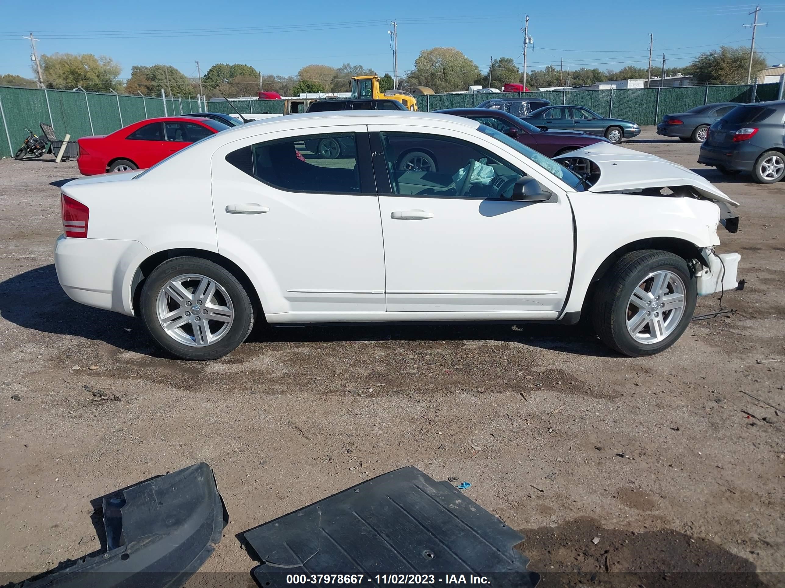 Photo 12 VIN: 1B3LC56K58N296322 - DODGE AVENGER 