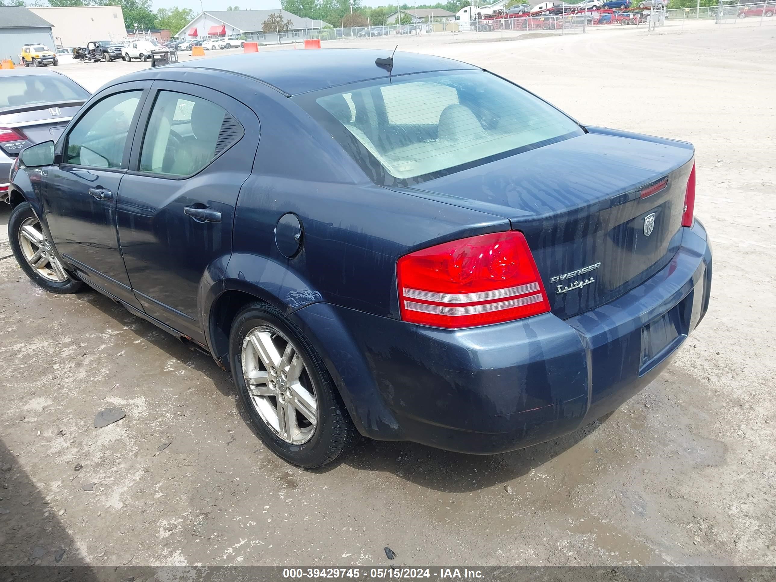 Photo 2 VIN: 1B3LC56K58N656642 - DODGE AVENGER 