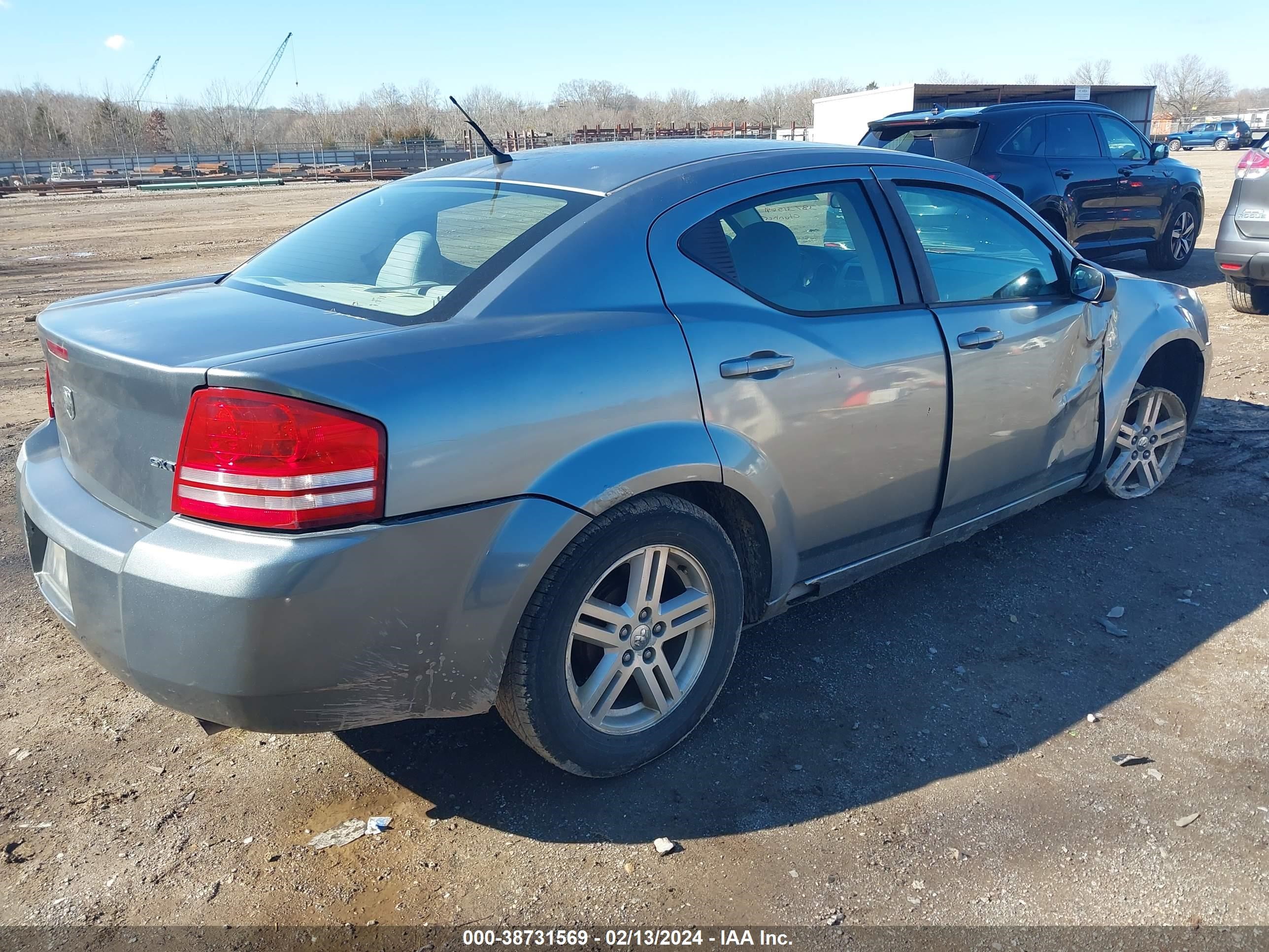 Photo 3 VIN: 1B3LC56K68N569235 - DODGE AVENGER 