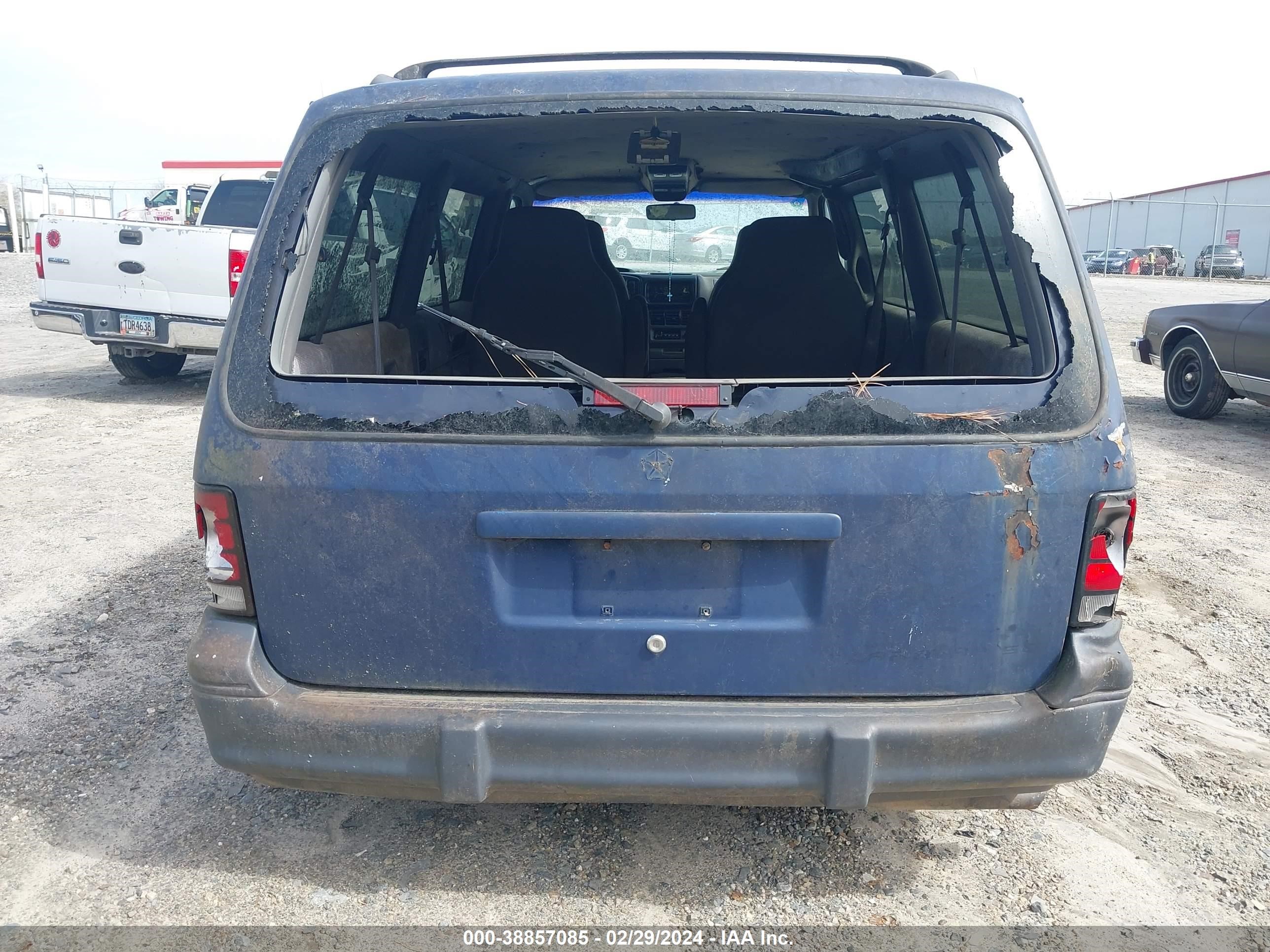 Photo 16 VIN: 1B4EH44RXSX543144 - DODGE CARAVAN 