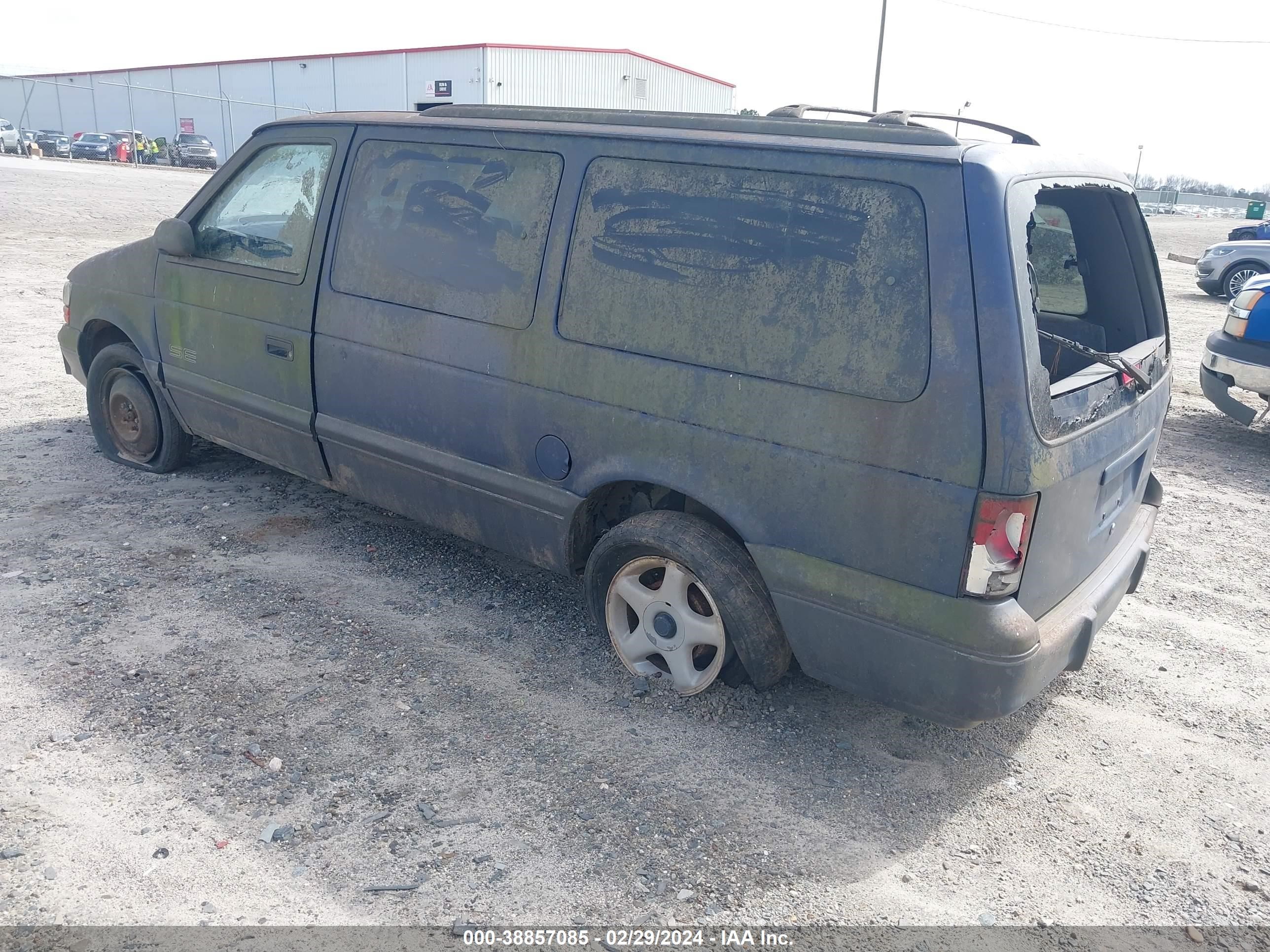 Photo 2 VIN: 1B4EH44RXSX543144 - DODGE CARAVAN 