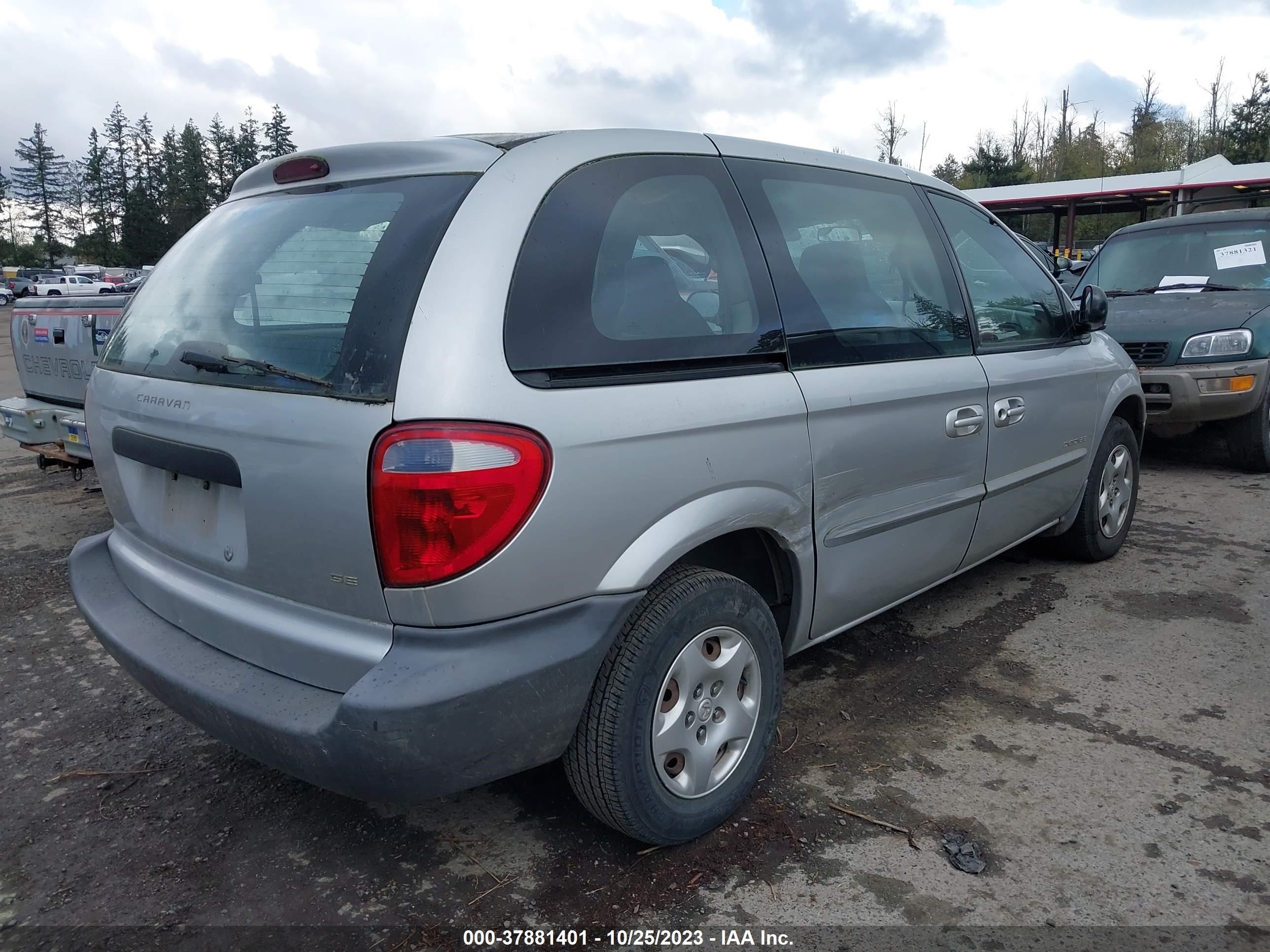 Photo 3 VIN: 1B4GP25331B128664 - DODGE CARAVAN 