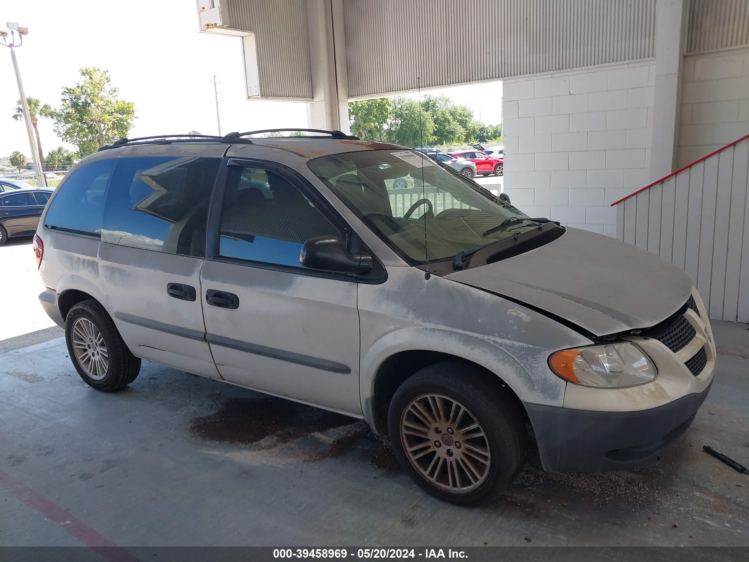 Photo 12 VIN: 1B4GP25332B697399 - DODGE CARAVAN 