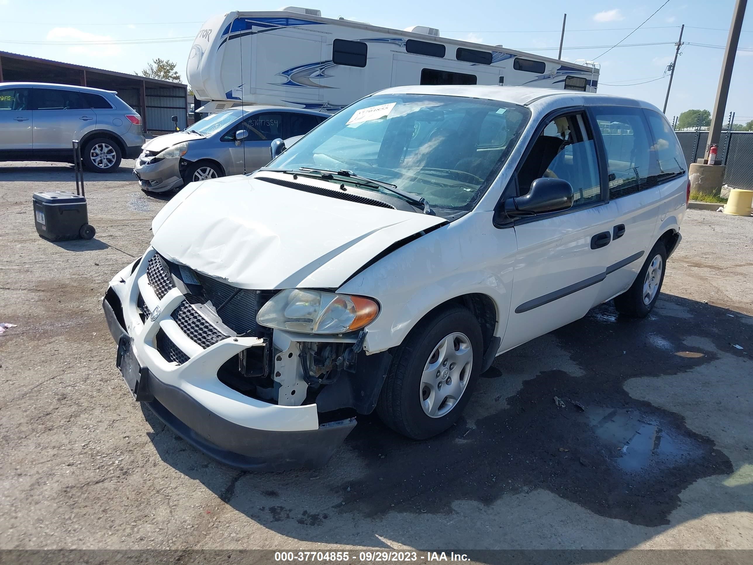 Photo 1 VIN: 1B4GP25372B673994 - DODGE CARAVAN 