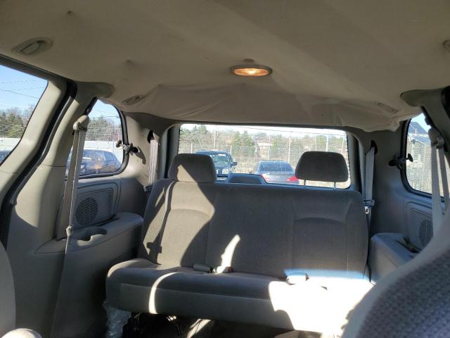 Photo 9 VIN: 1B4GP25382B515745 - DODGE CARAVAN SE 