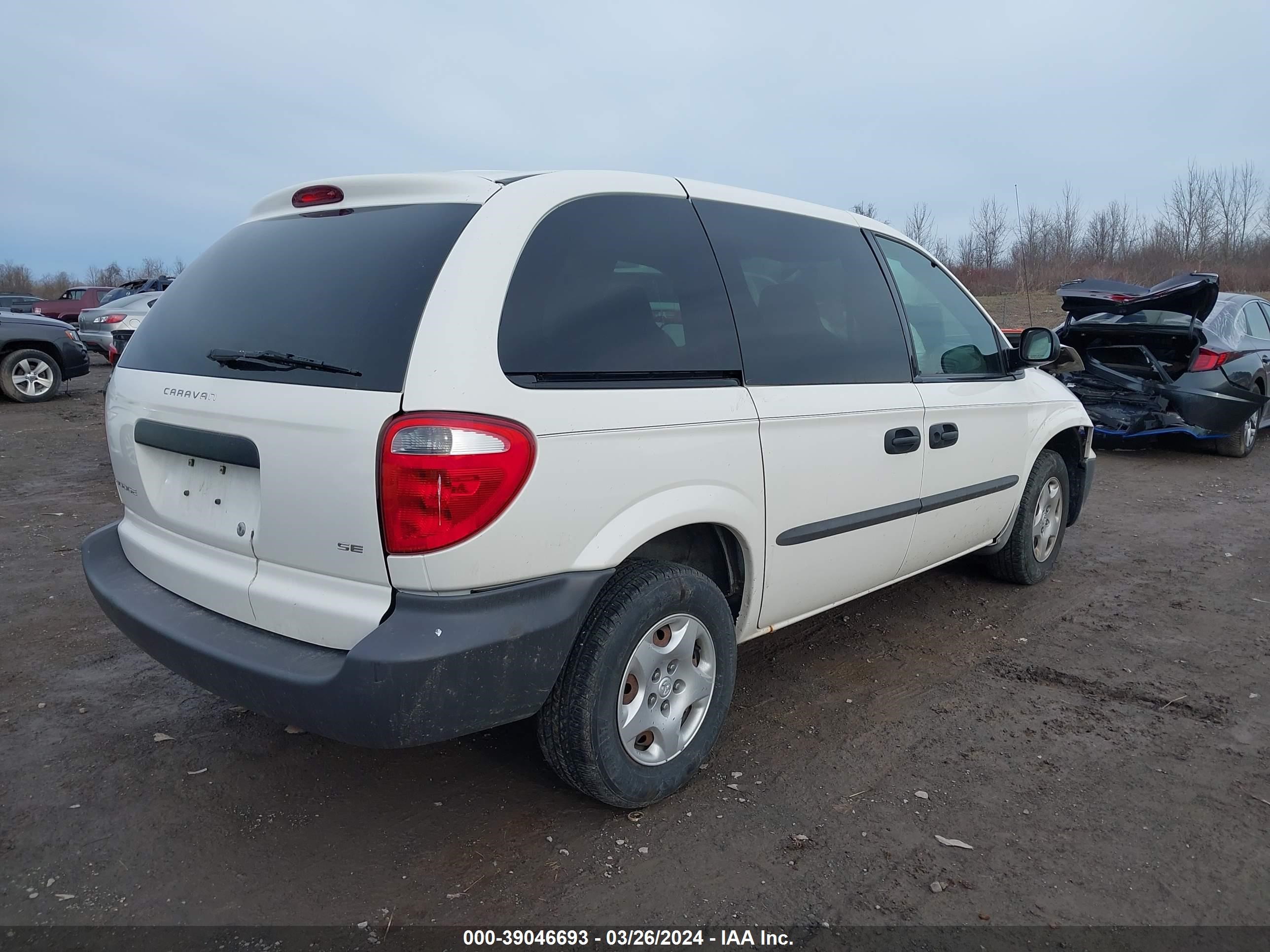 Photo 3 VIN: 1B4GP25382B660512 - DODGE CARAVAN 