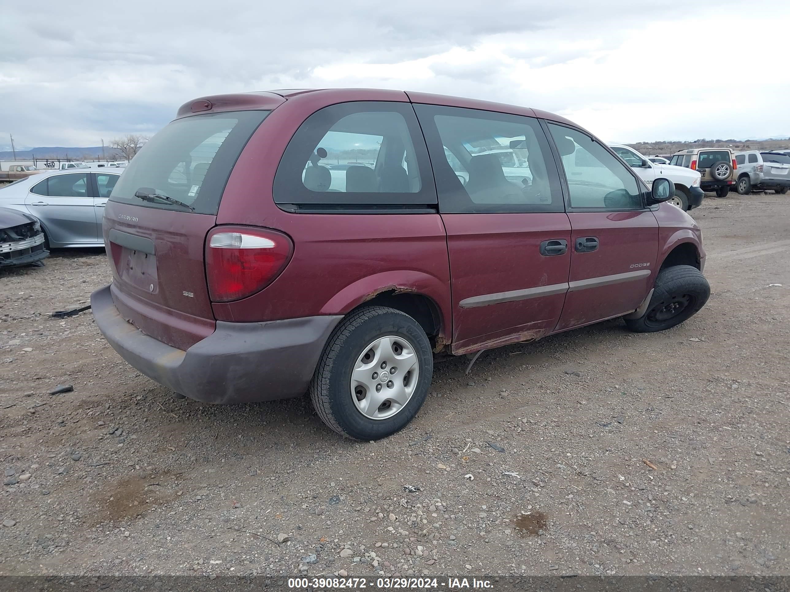 Photo 3 VIN: 1B4GP25B51B135428 - DODGE CARAVAN 