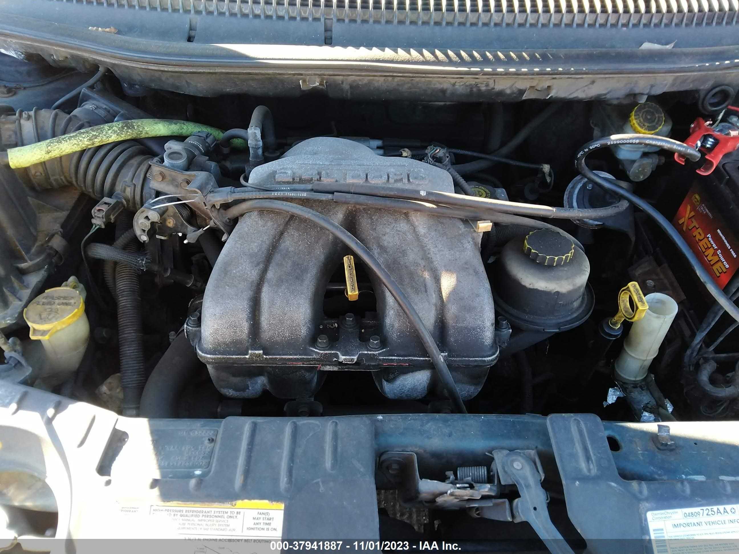 Photo 9 VIN: 1B4GP25B51B258002 - DODGE CARAVAN 