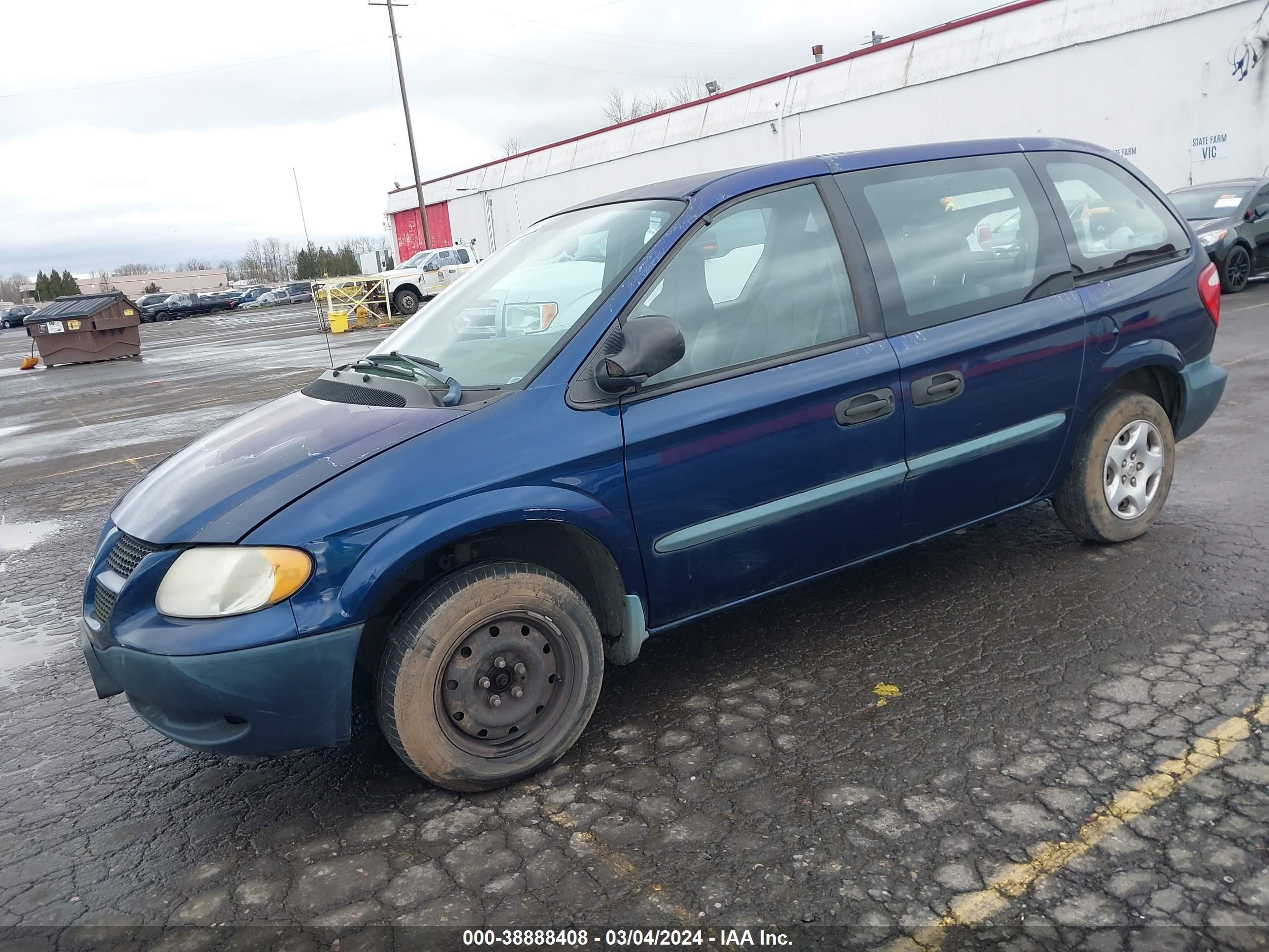 Photo 1 VIN: 1B4GP25B52B738722 - DODGE CARAVAN 