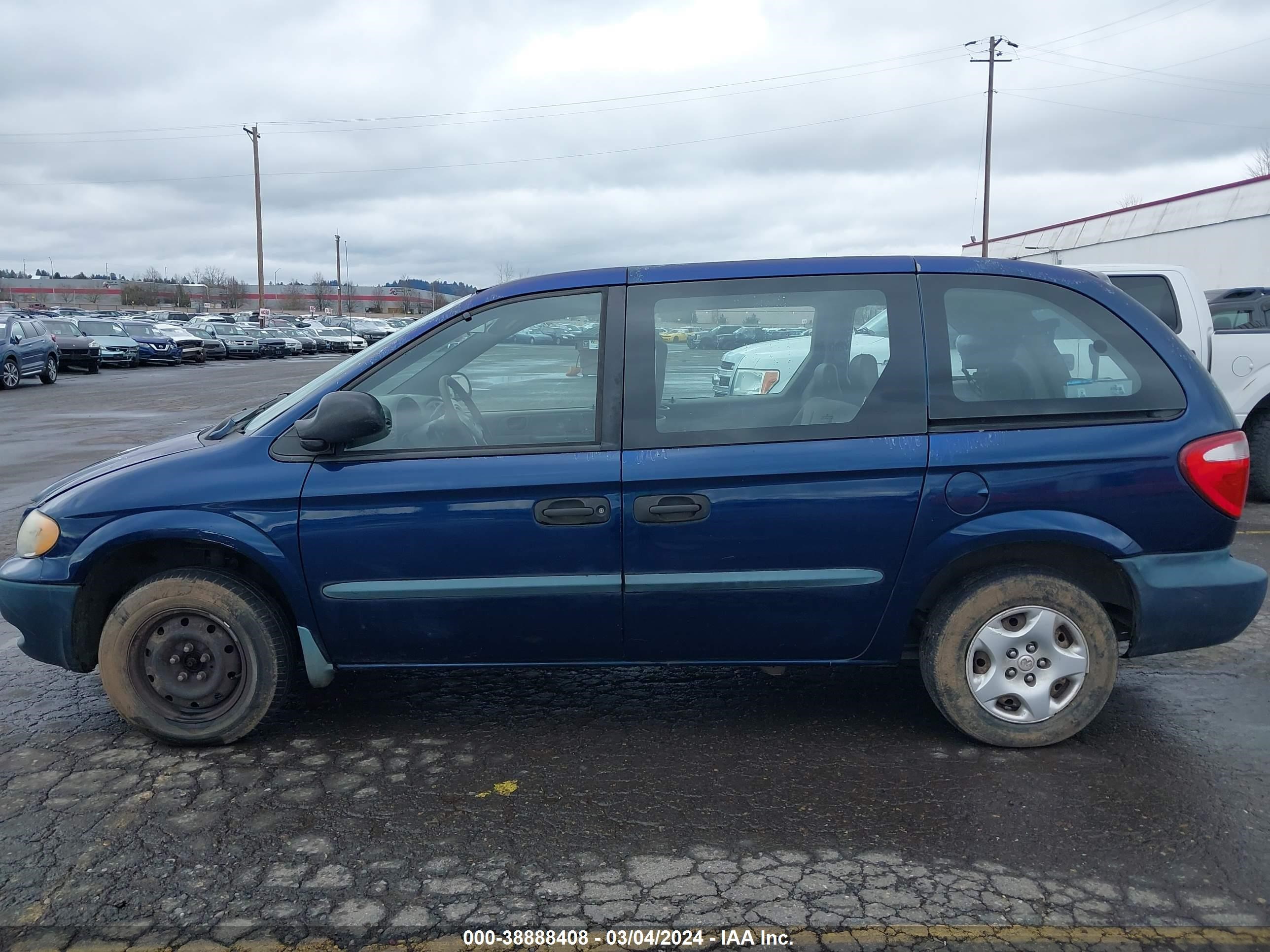 Photo 13 VIN: 1B4GP25B52B738722 - DODGE CARAVAN 