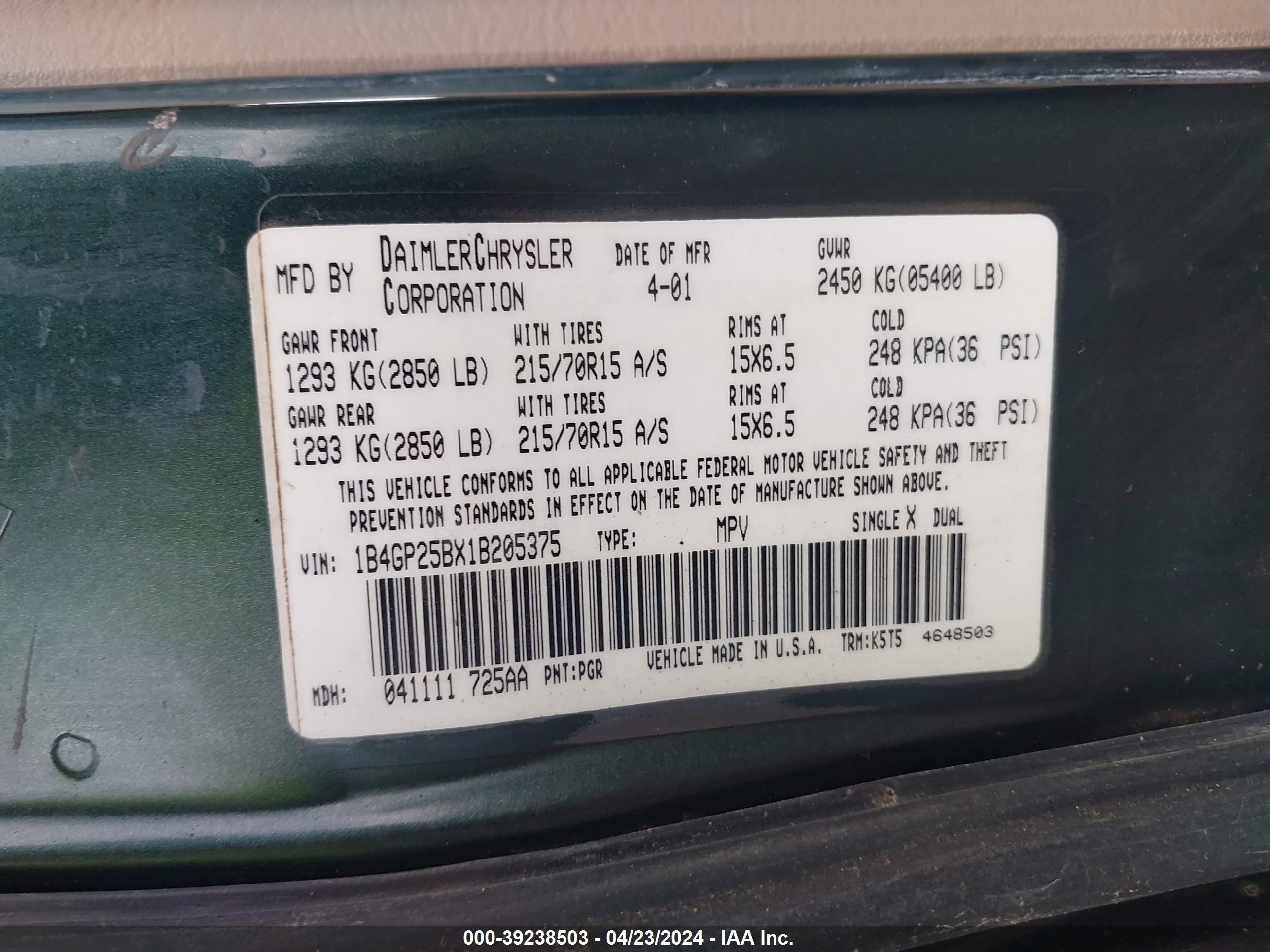 Photo 8 VIN: 1B4GP25BX1B205375 - DODGE CARAVAN 