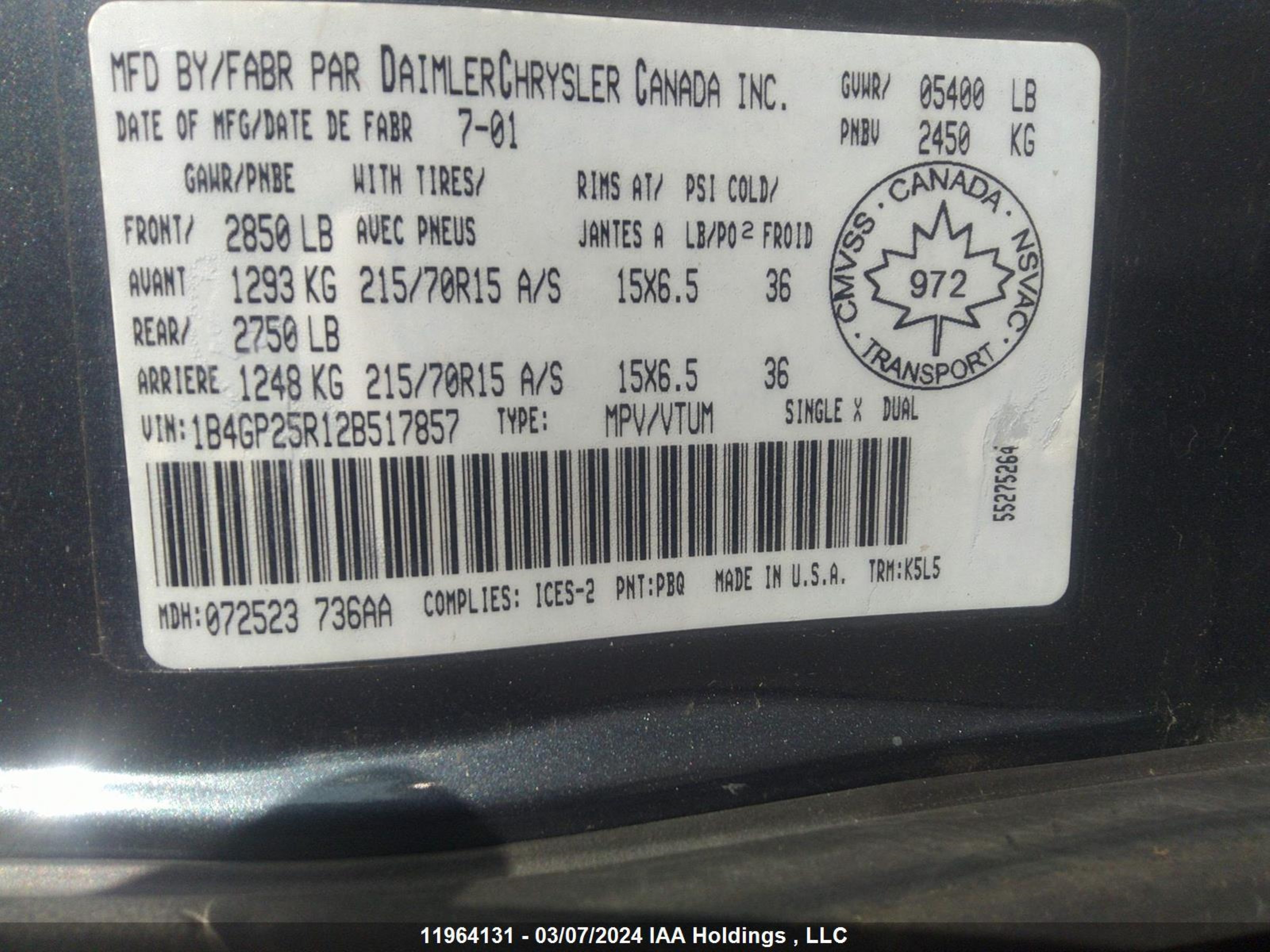 Photo 8 VIN: 1B4GP25R12B517857 - DODGE CARAVAN 