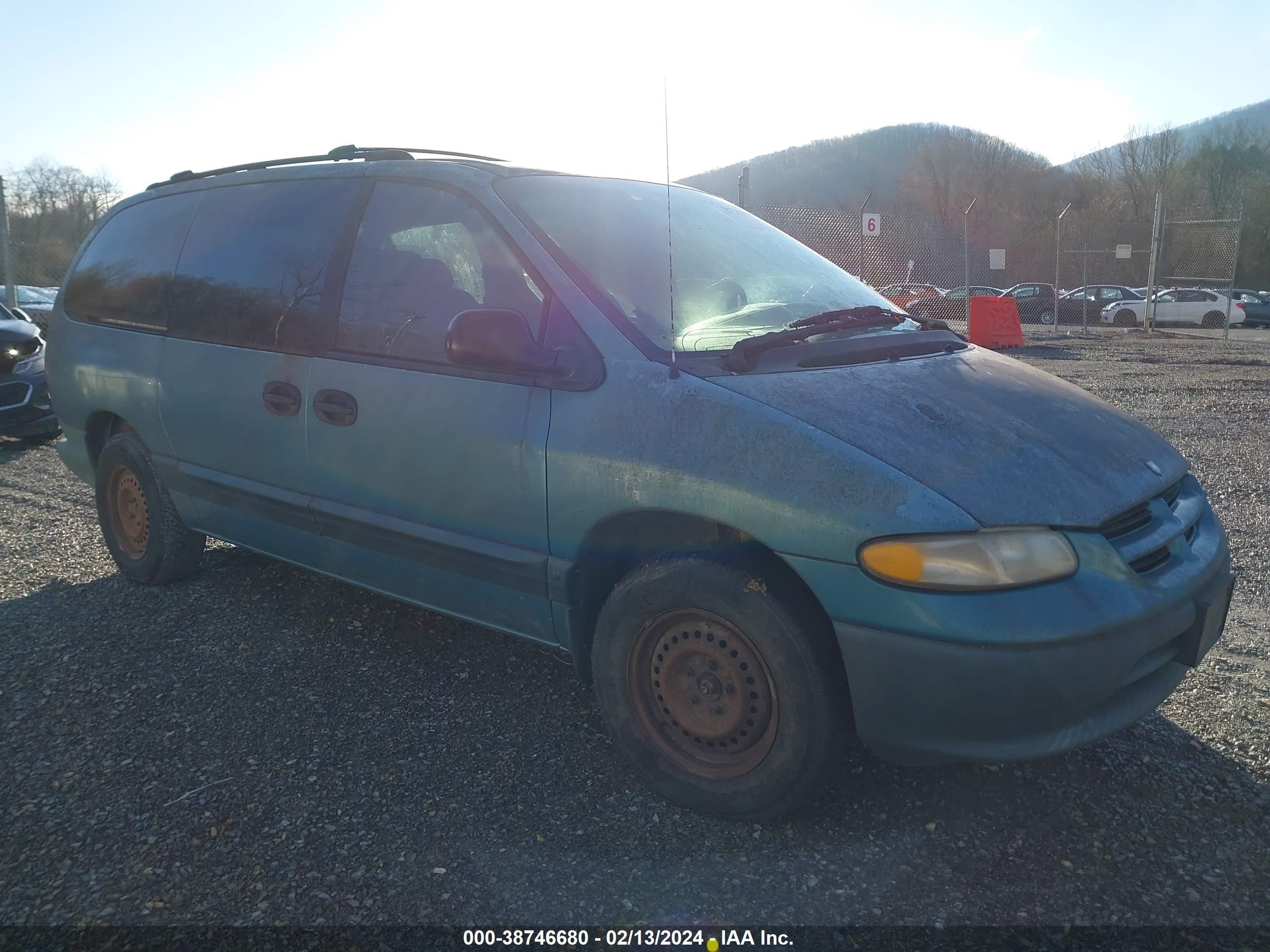 Photo 0 VIN: 1B4GP44G0WB710857 - DODGE CARAVAN 