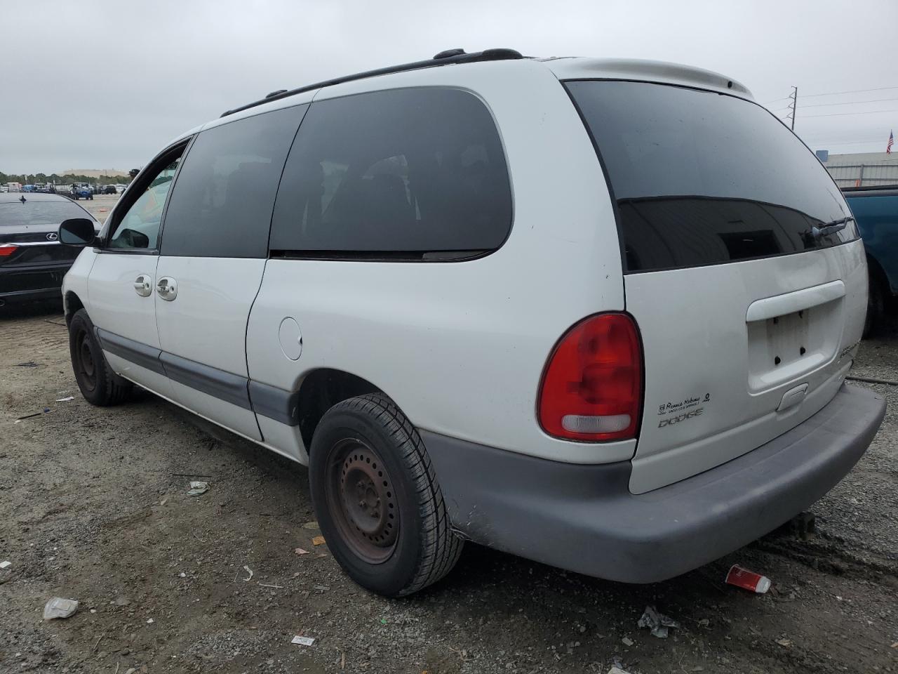 Photo 1 VIN: 1B4GP44G2YB792092 - DODGE CARAVAN 