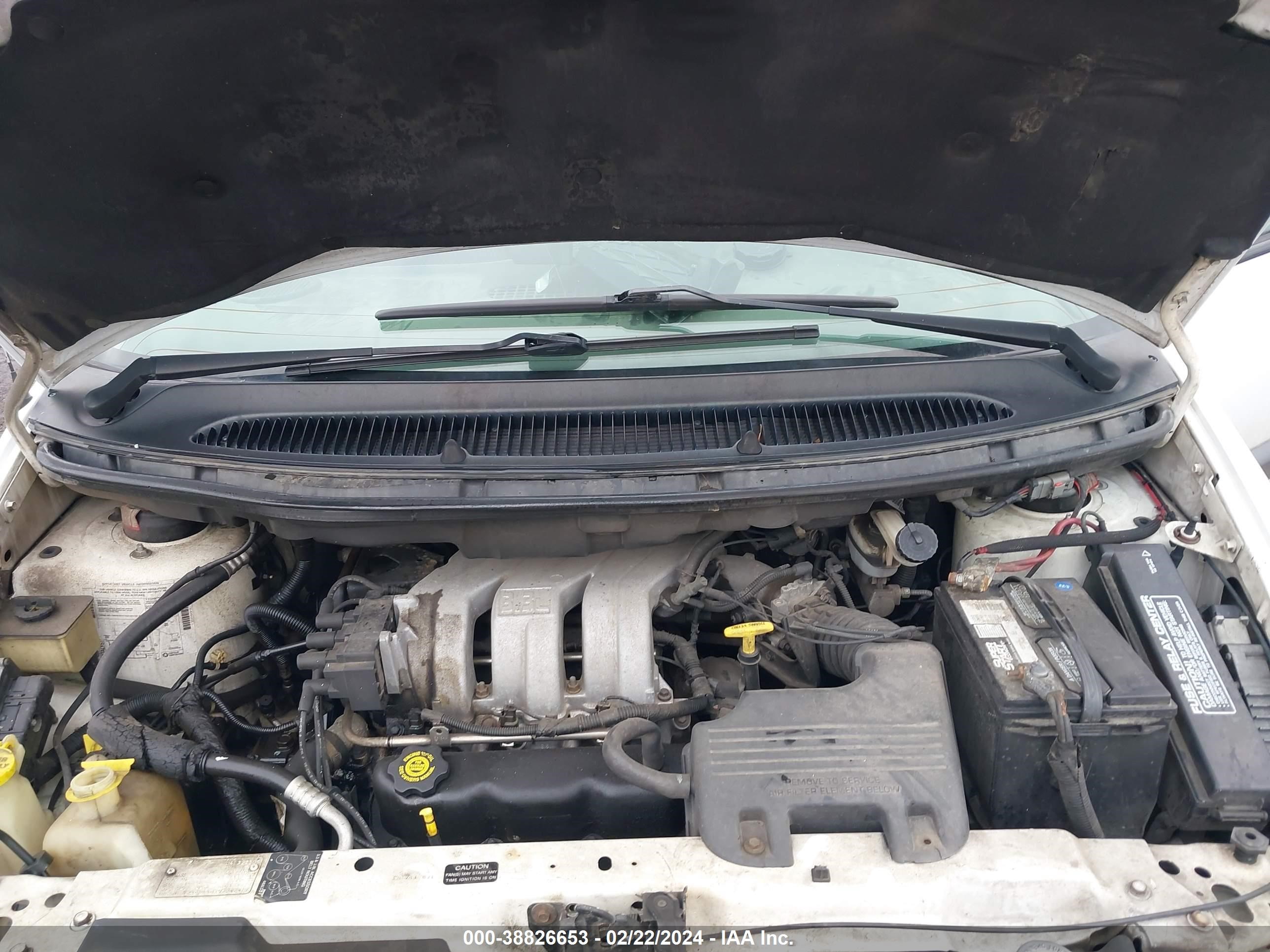 Photo 9 VIN: 1B4GP44GXWB726404 - DODGE CARAVAN 