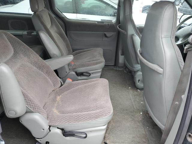 Photo 10 VIN: 1B4GP44L4YB632230 - DODGE CARAVAN 