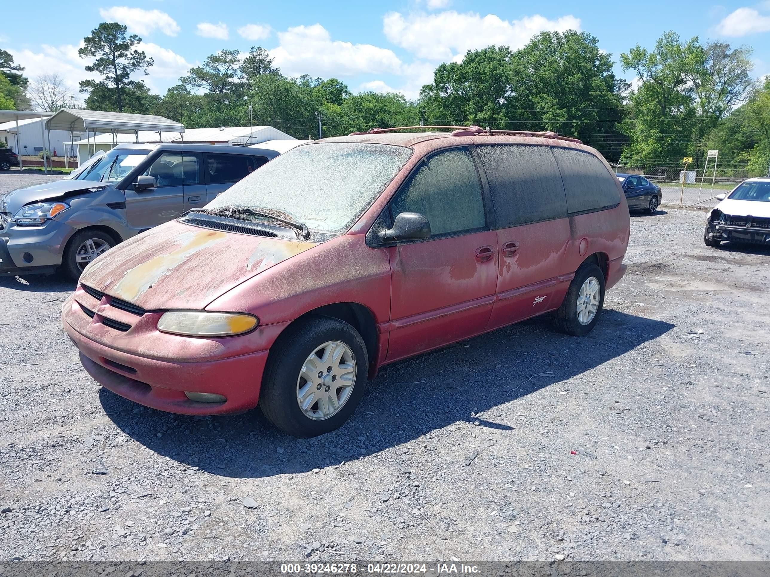 Photo 1 VIN: 1B4GP44R4VB230336 - DODGE CARAVAN 