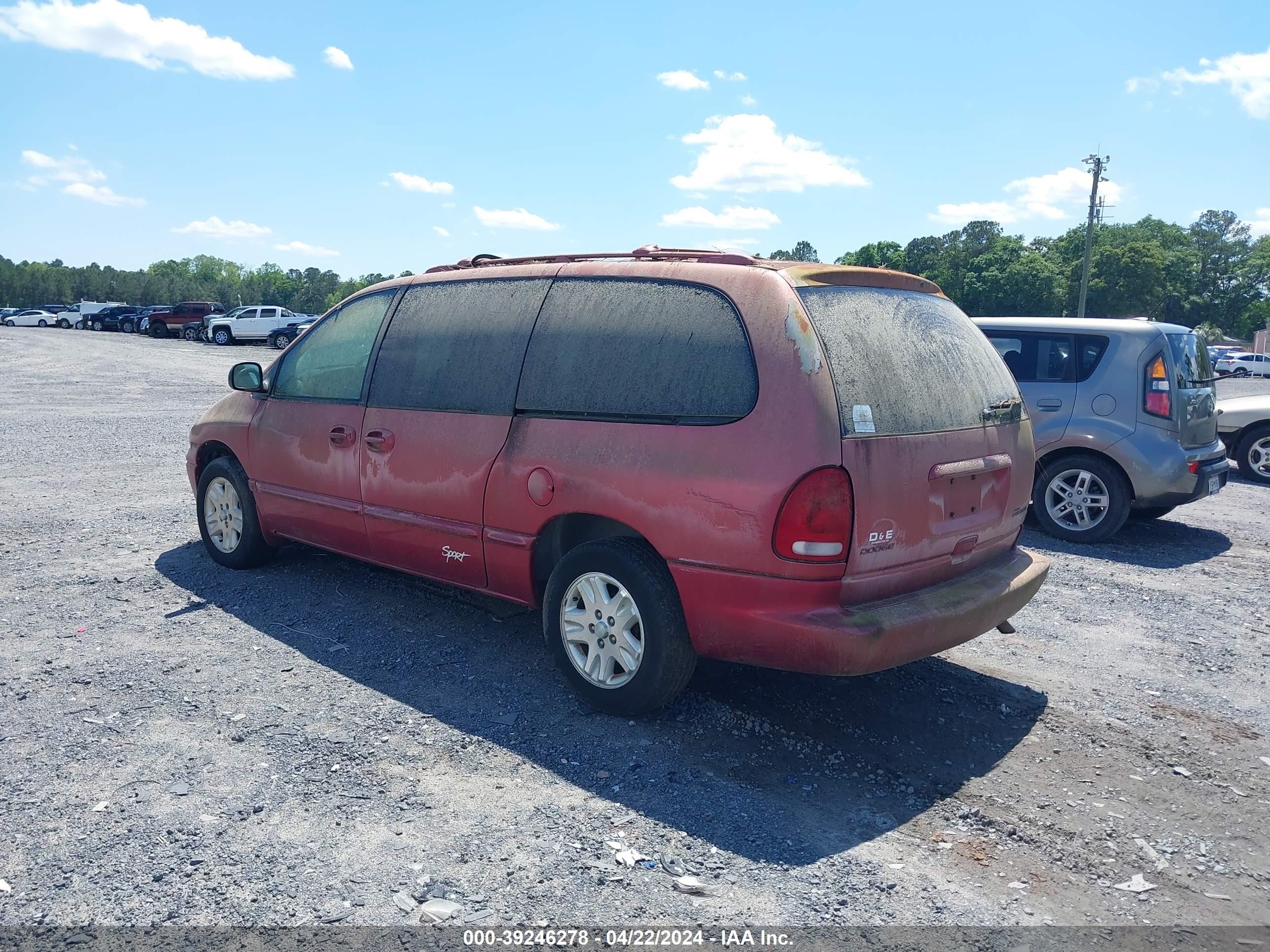 Photo 2 VIN: 1B4GP44R4VB230336 - DODGE CARAVAN 