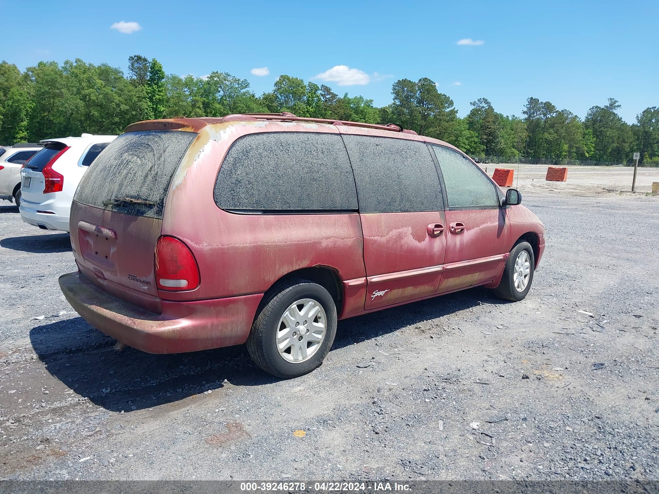 Photo 3 VIN: 1B4GP44R4VB230336 - DODGE CARAVAN 